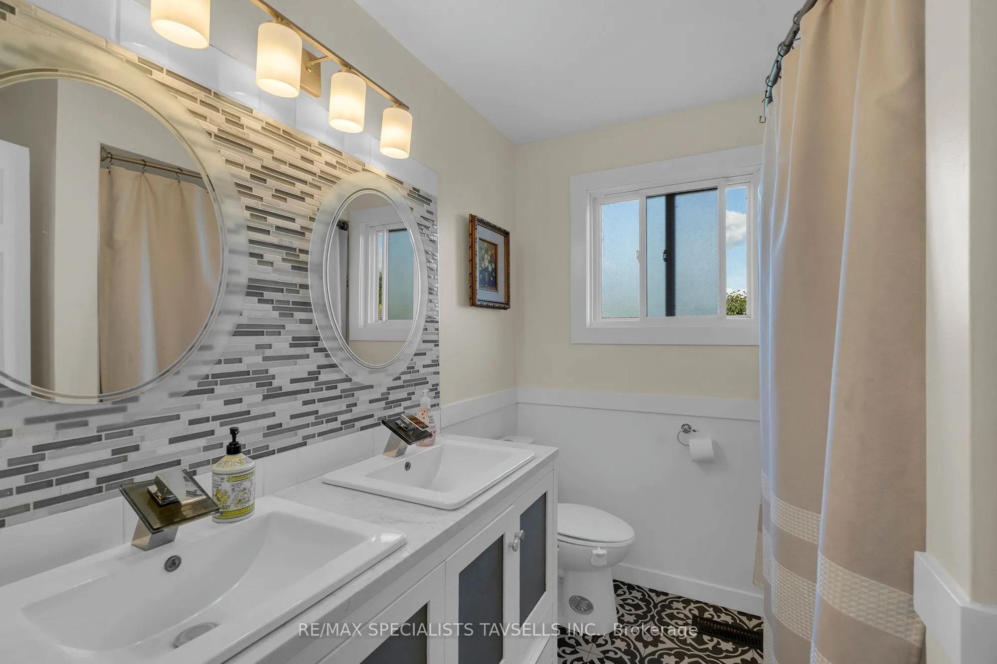 23 Mckibbon Avenue