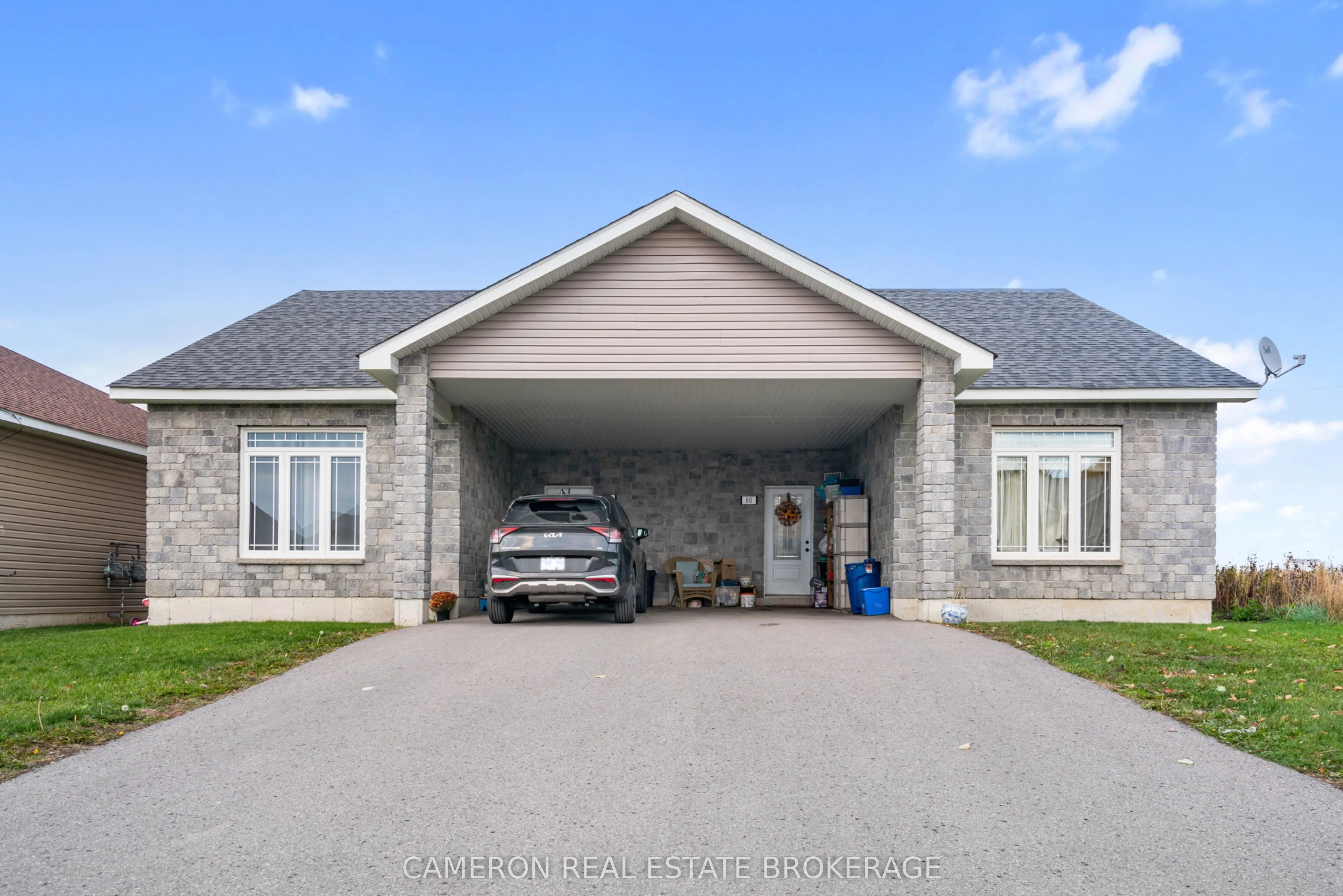 88-88A Mille Roches Road
