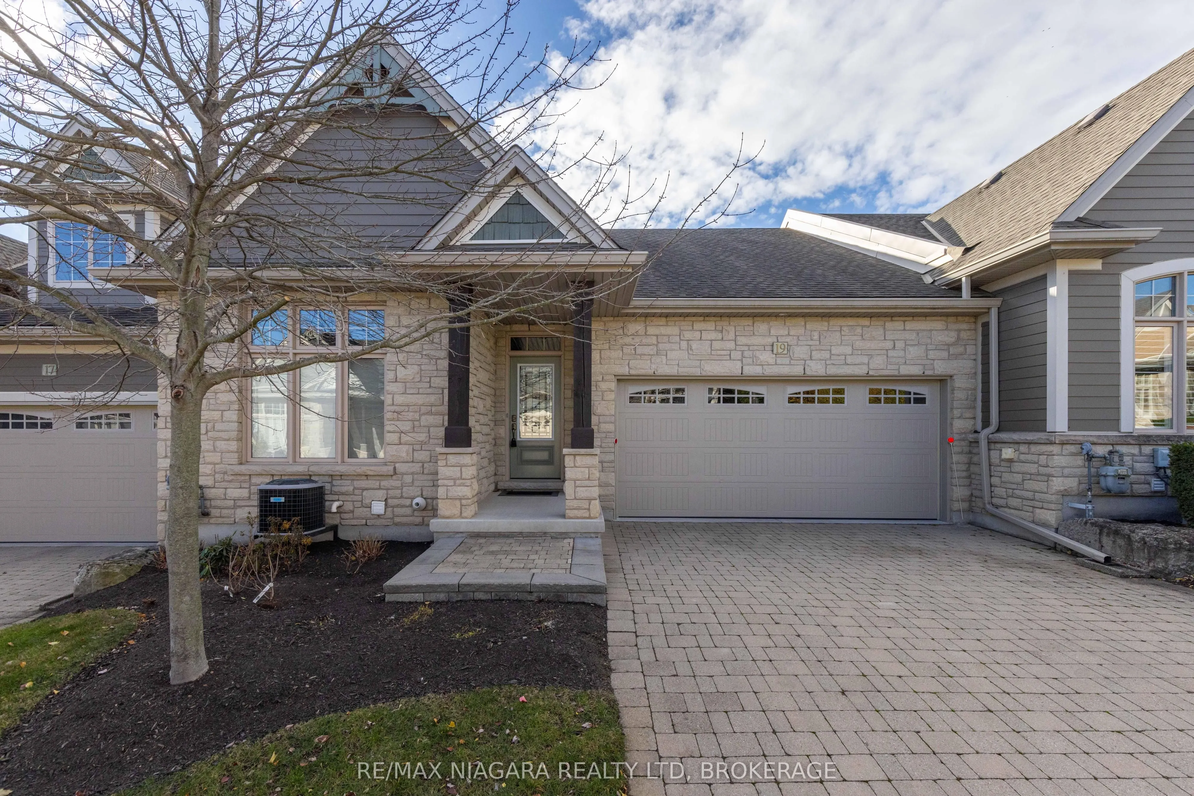 19 Crimson Drive #33