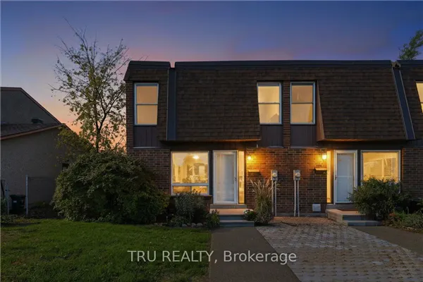 2290 Cotters Crescent #302