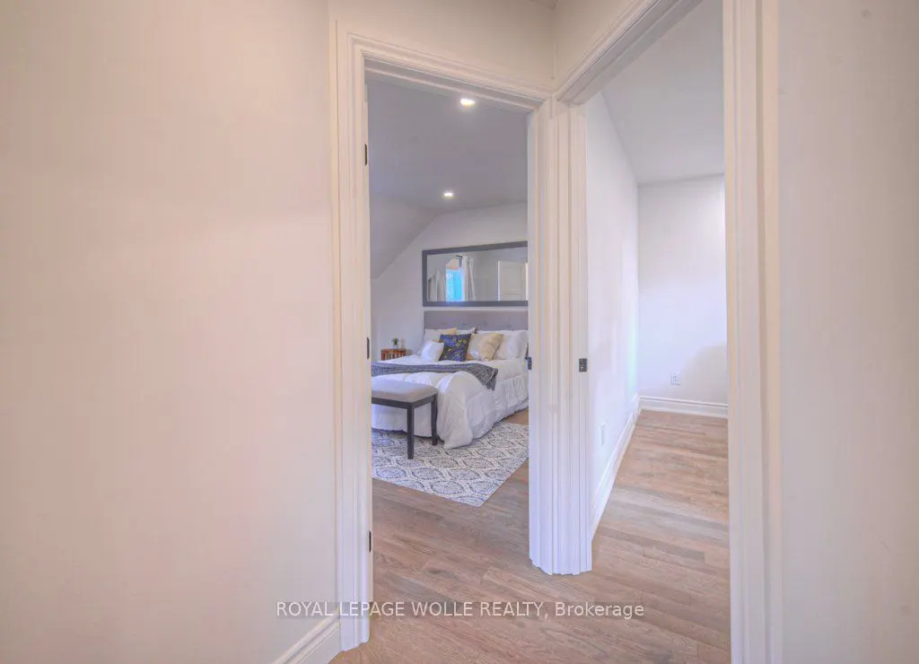 30 Dunbar Road S