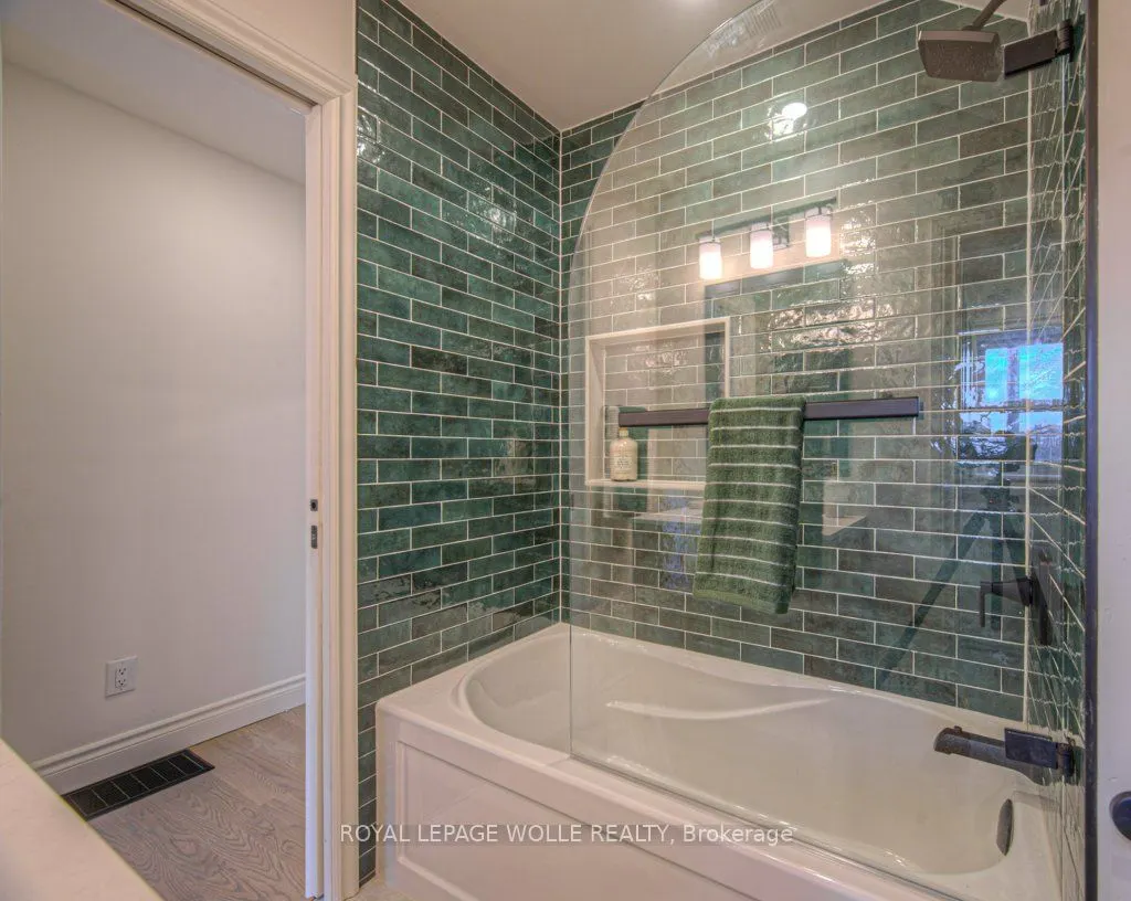 30 Dunbar Road S
