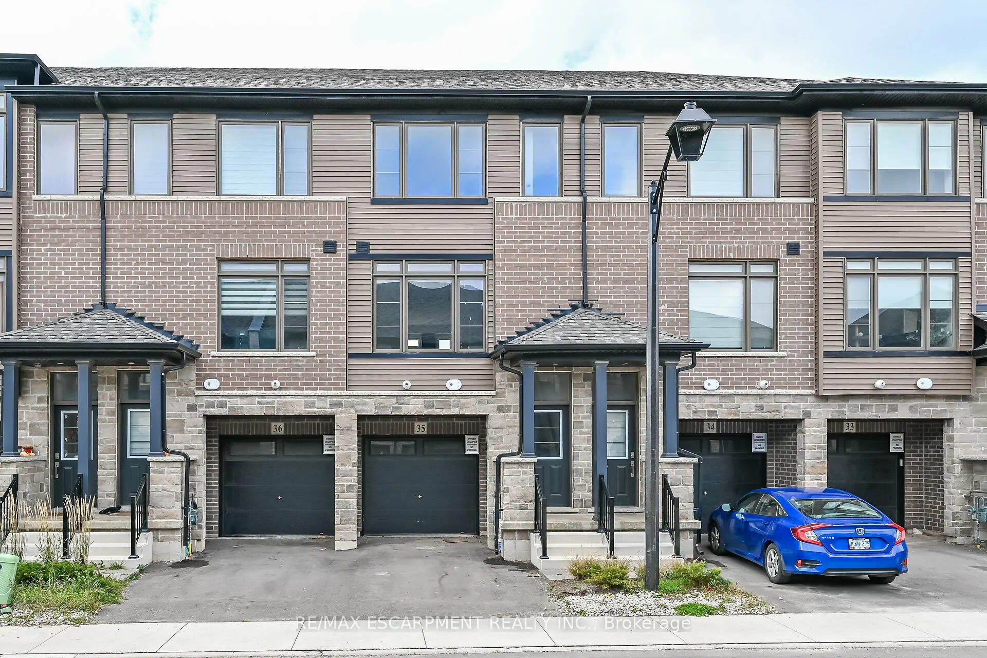 120 COURT Drive #35