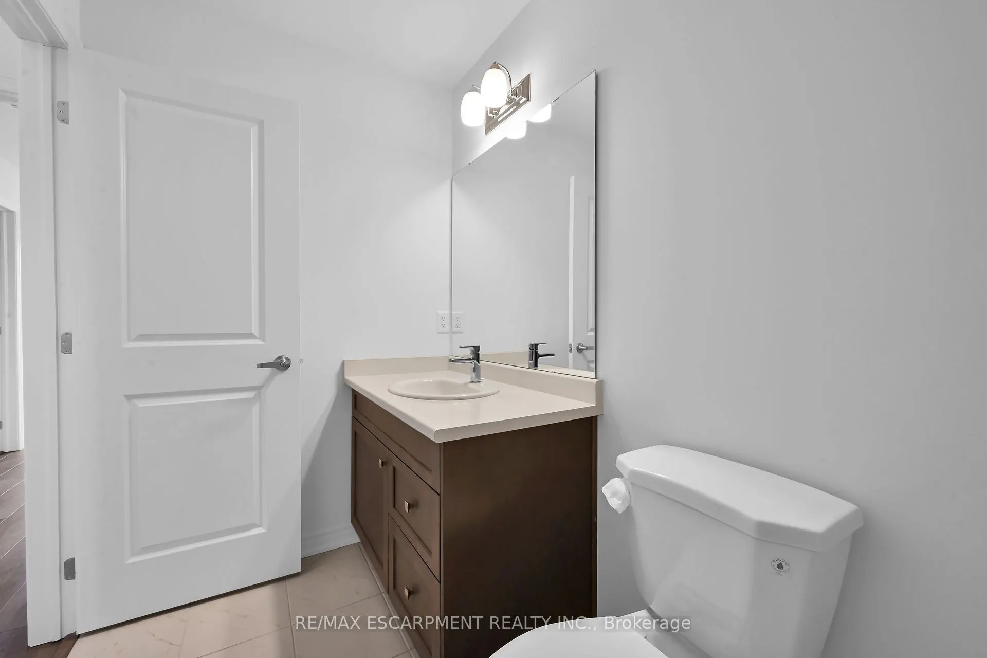 120 COURT Drive #35