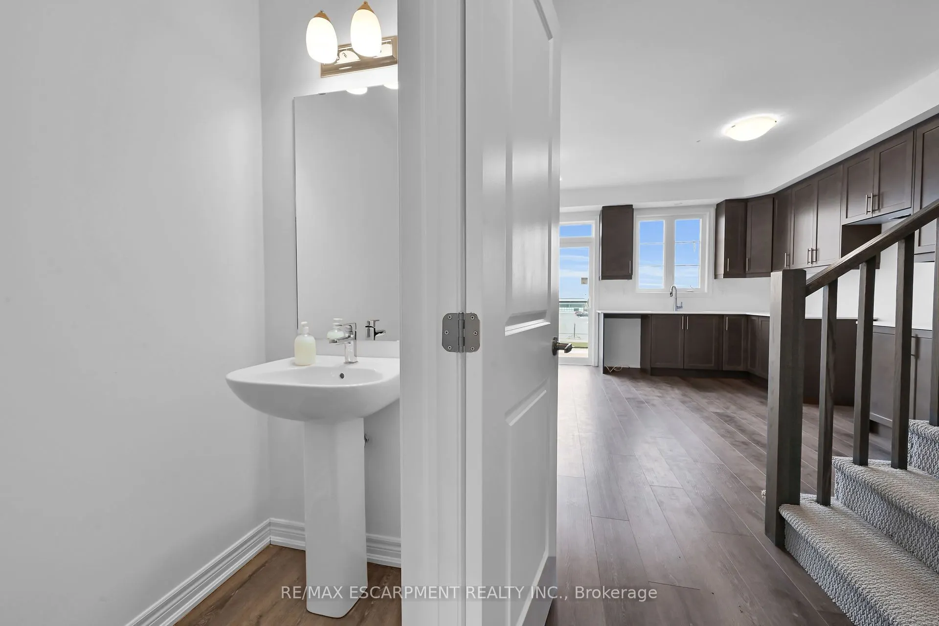 120 COURT Drive #35