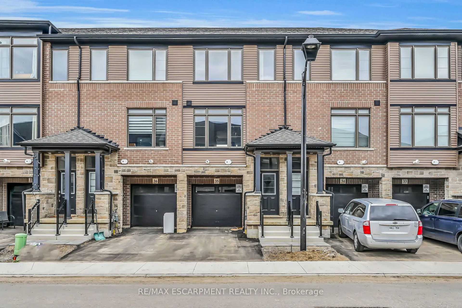 120 COURT Drive #35