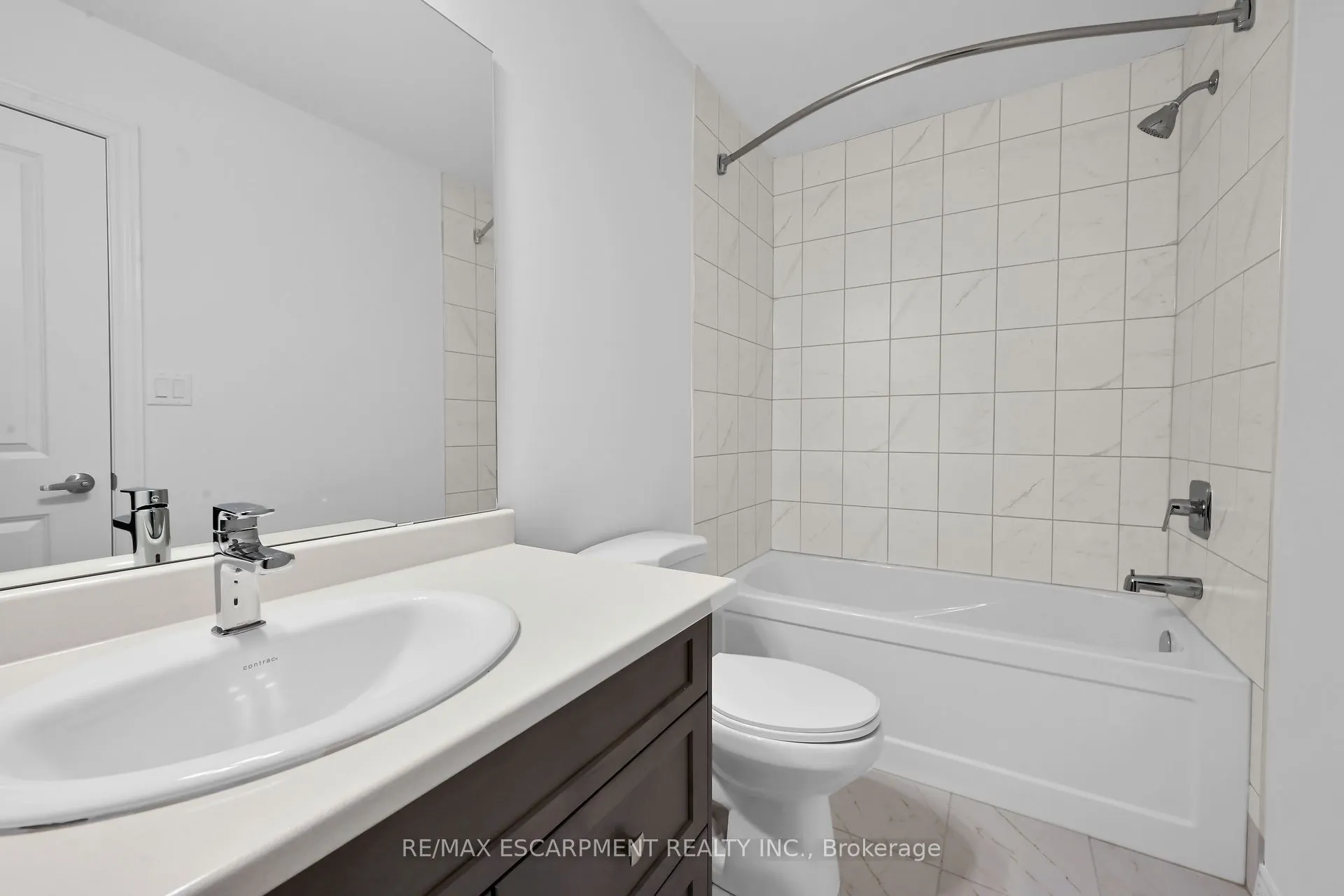 120 COURT Drive #35