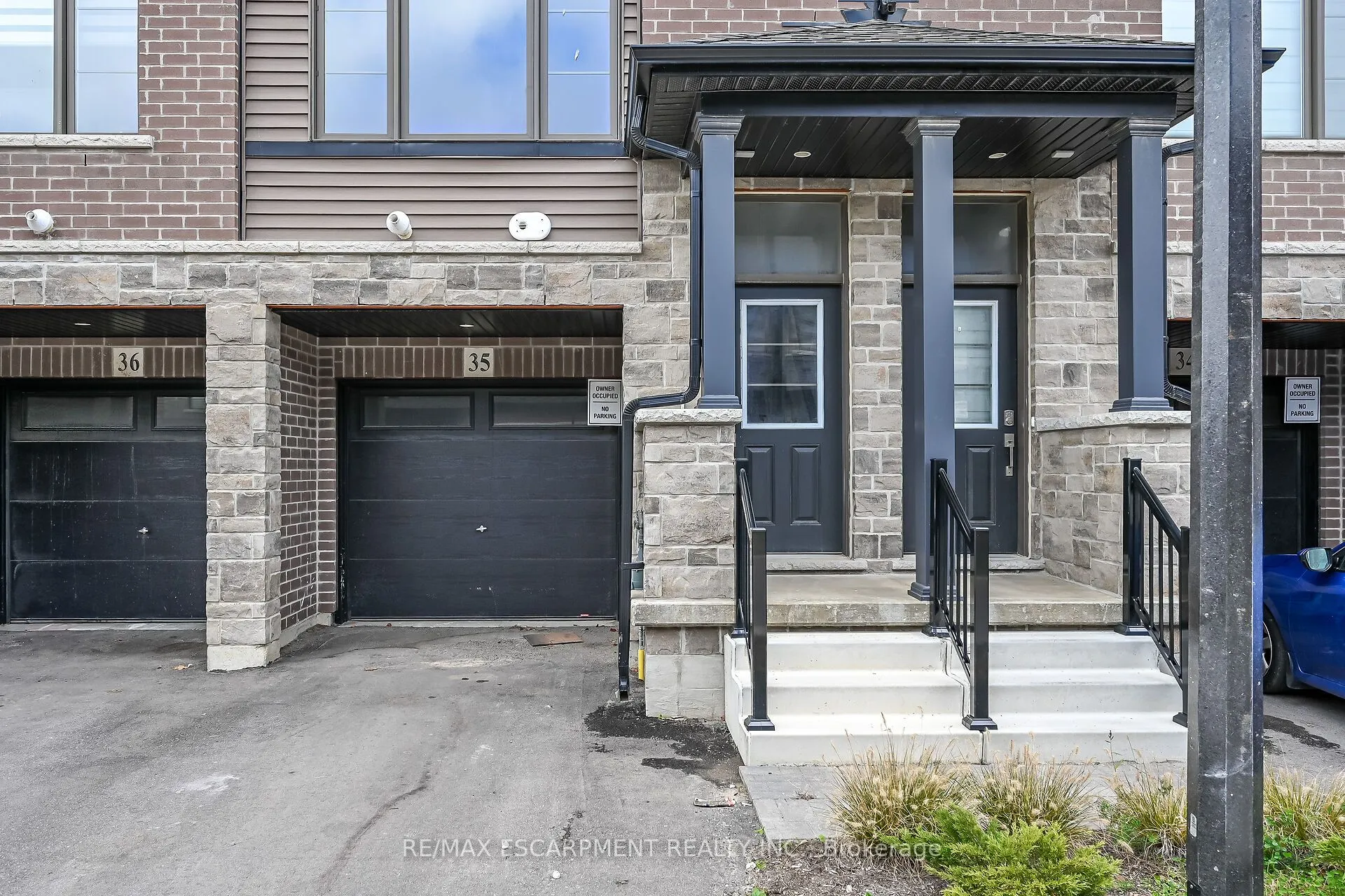 120 COURT Drive #35