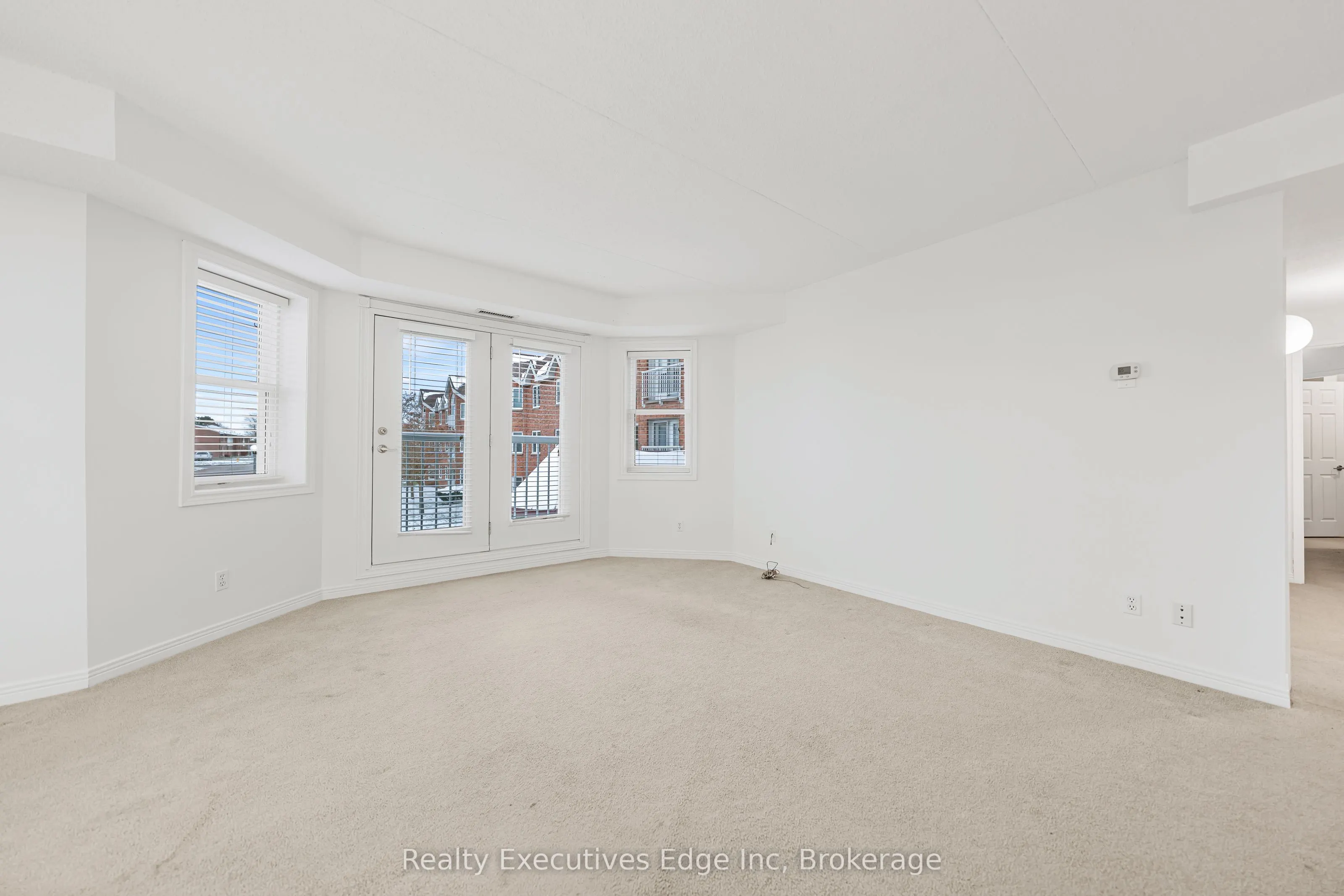 208 Silvercreek Parkway N #205