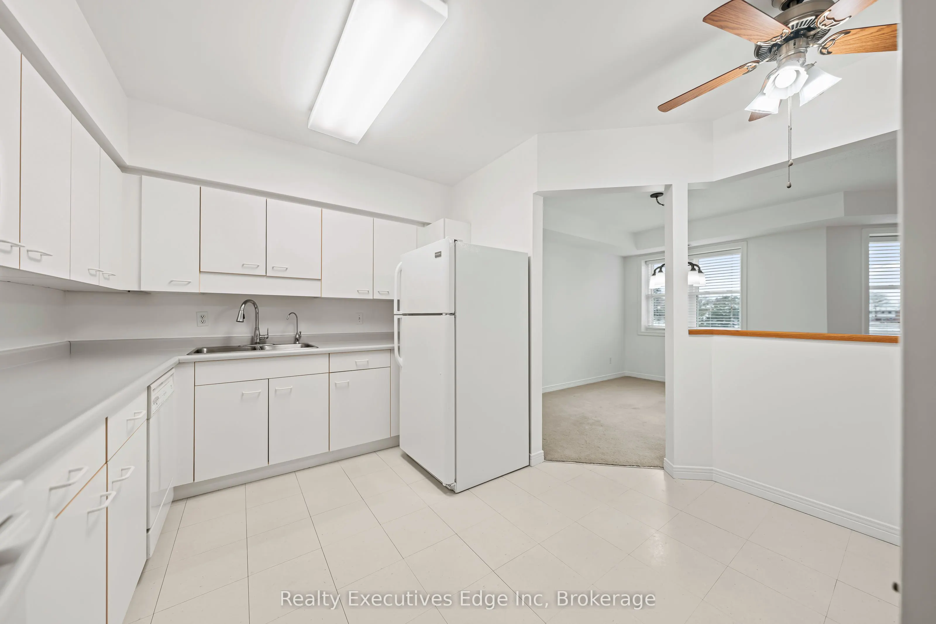 208 Silvercreek Parkway N #205