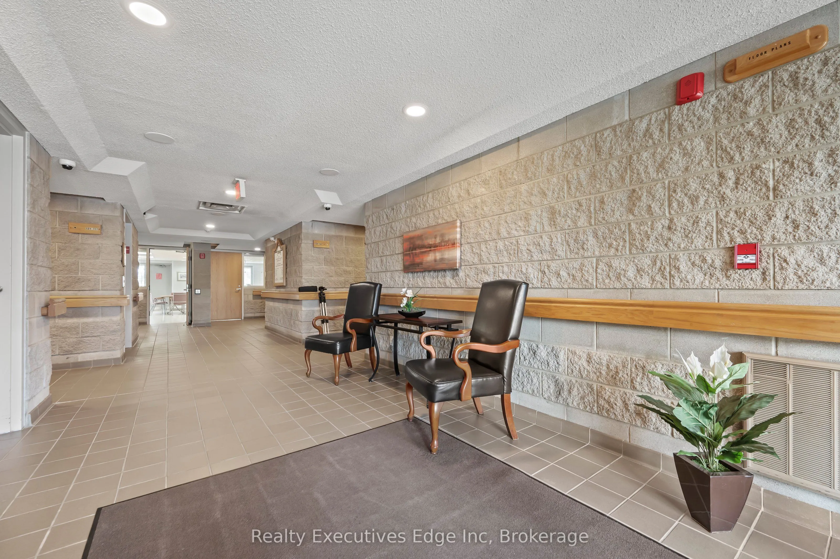 208 Silvercreek Parkway N #205
