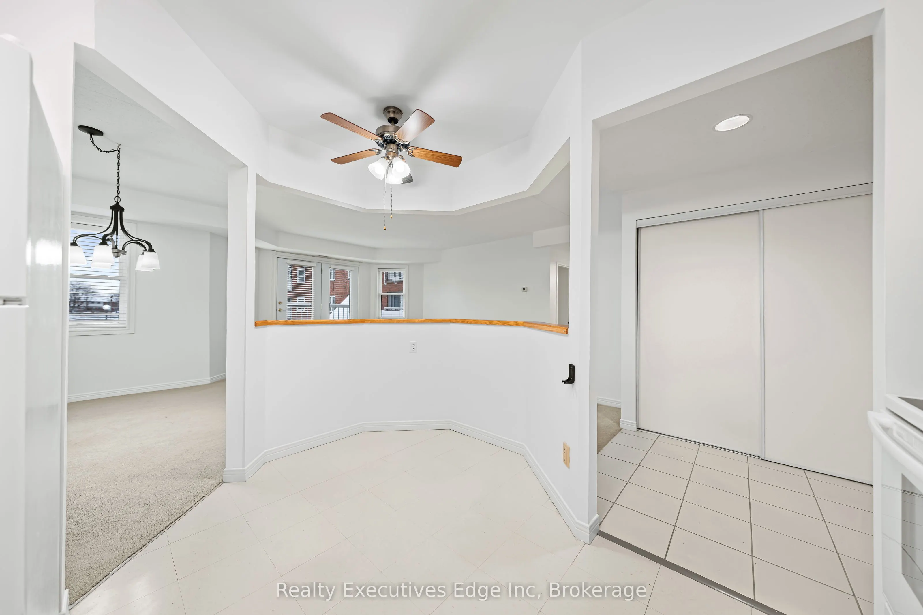208 Silvercreek Parkway N #205