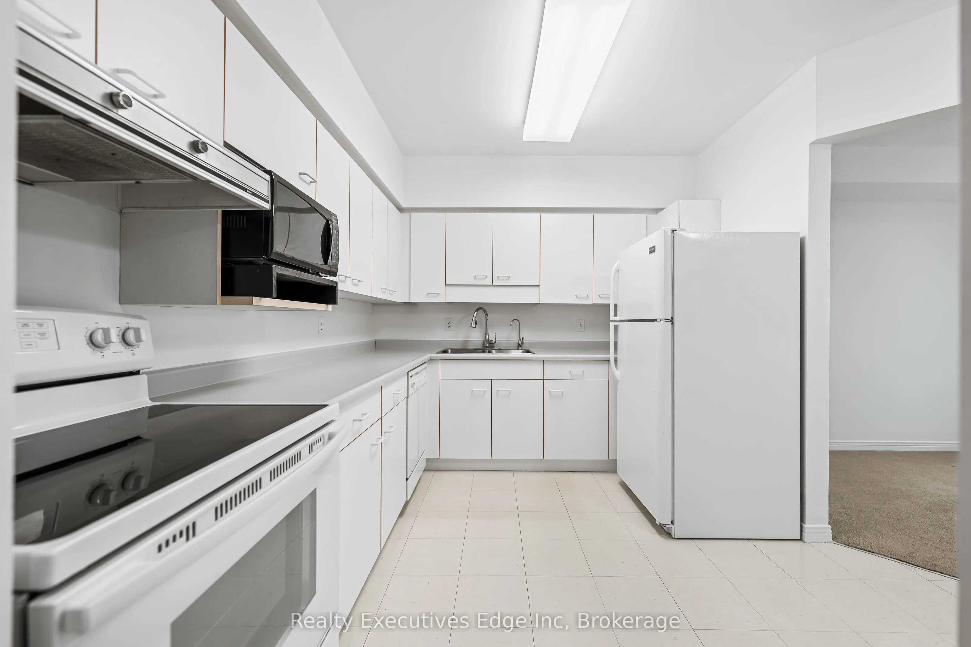 208 Silvercreek Parkway N #205