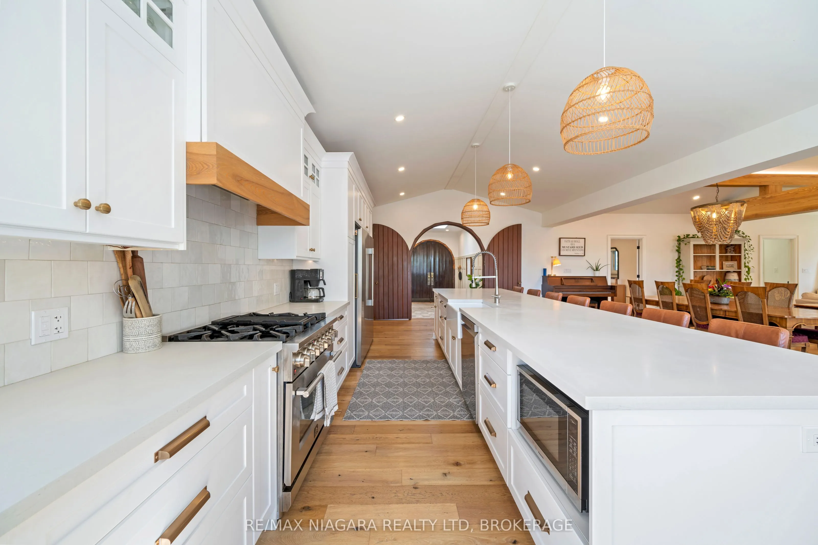 340 Roland Road