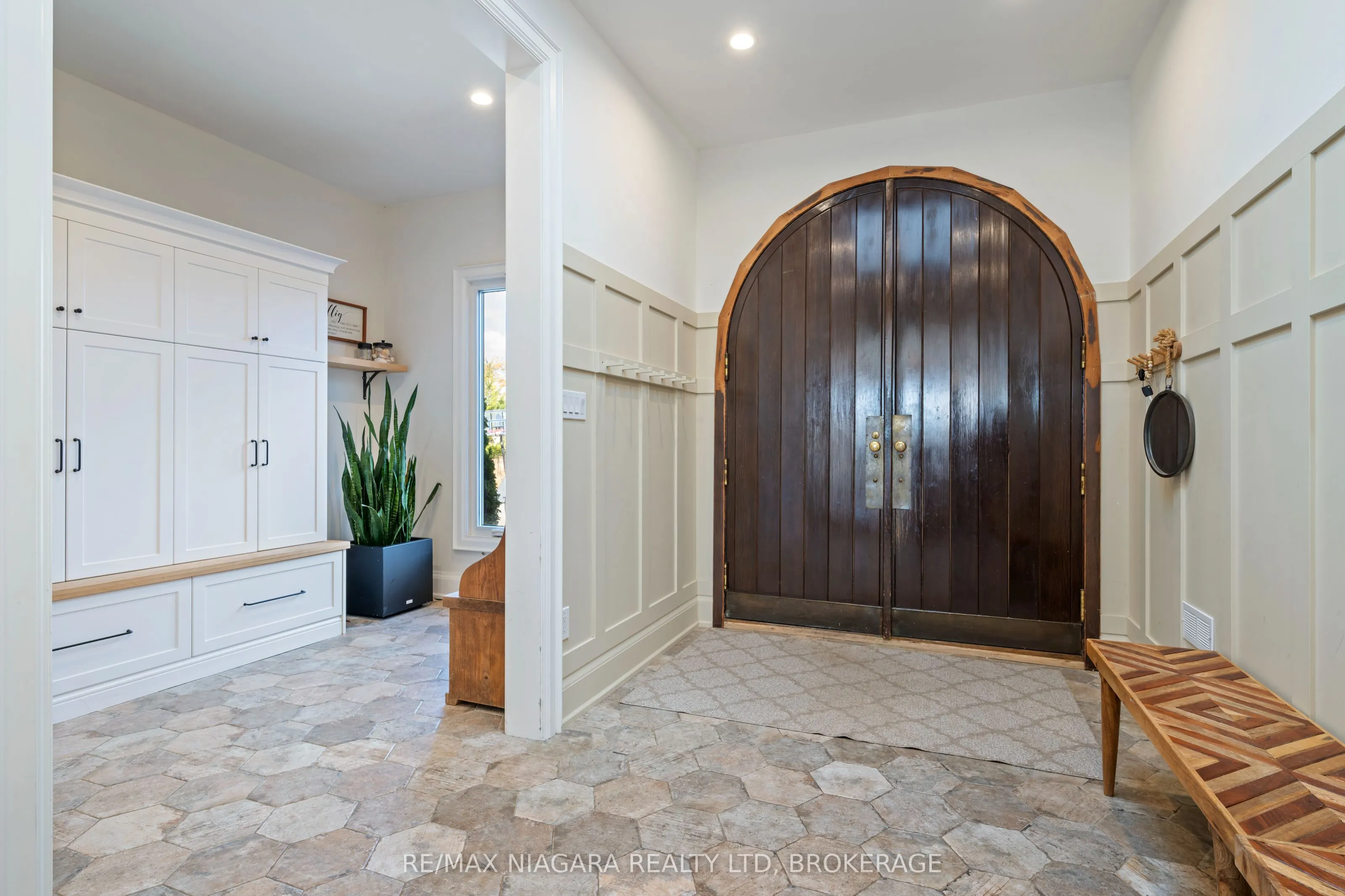 340 Roland Road