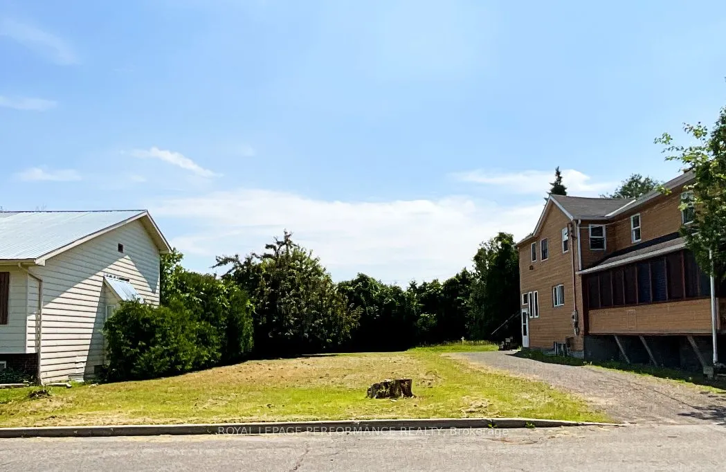 NA KITCHENER Street