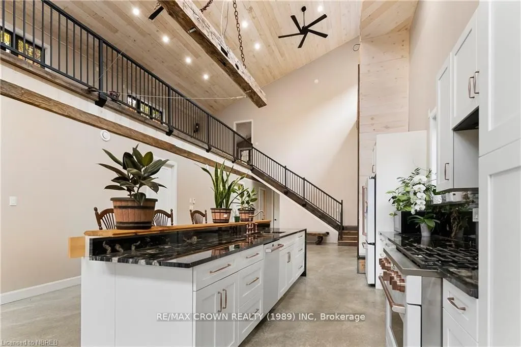 24 Sun Valley Way