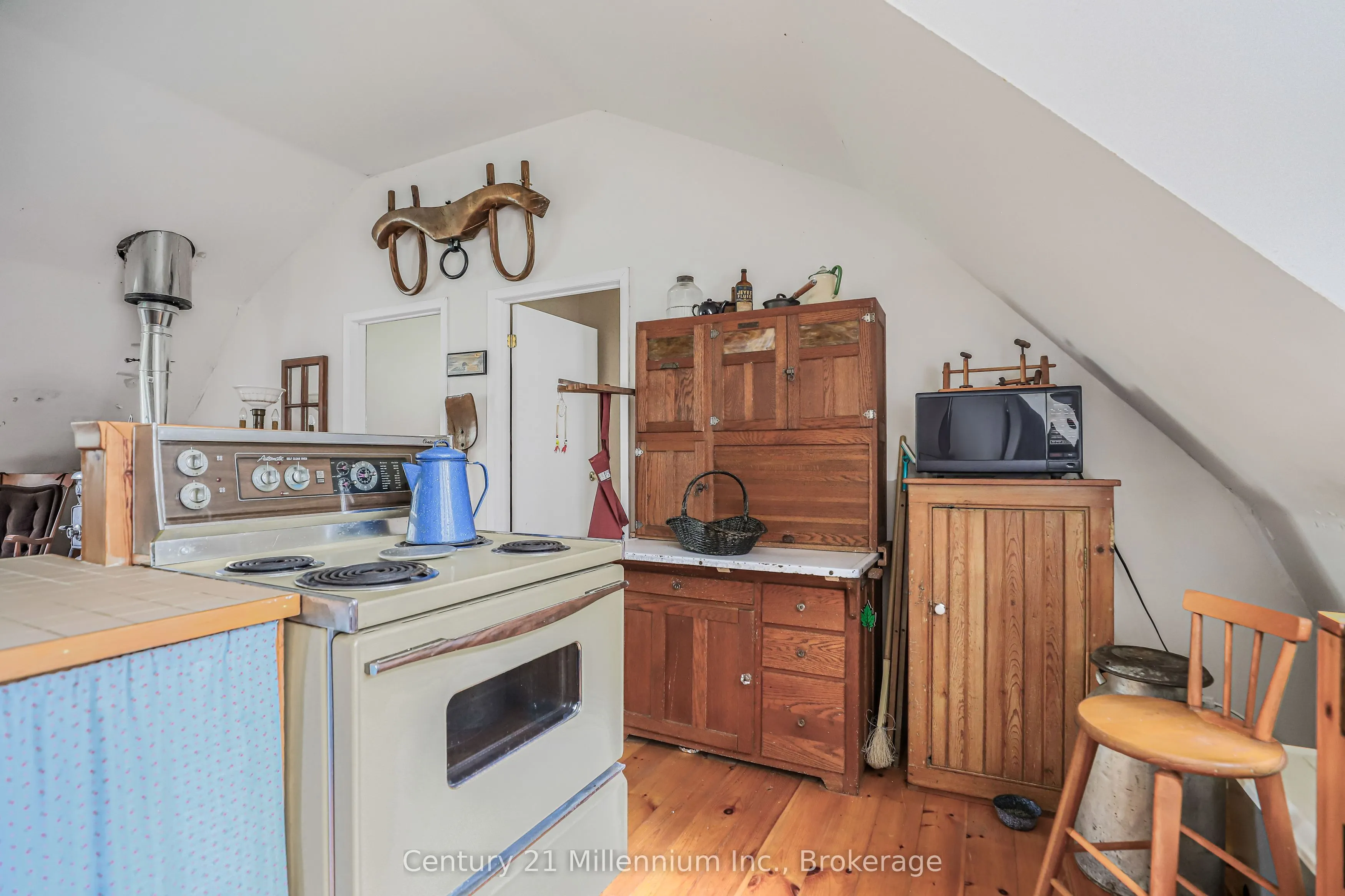 264701 Southgate 26 Road