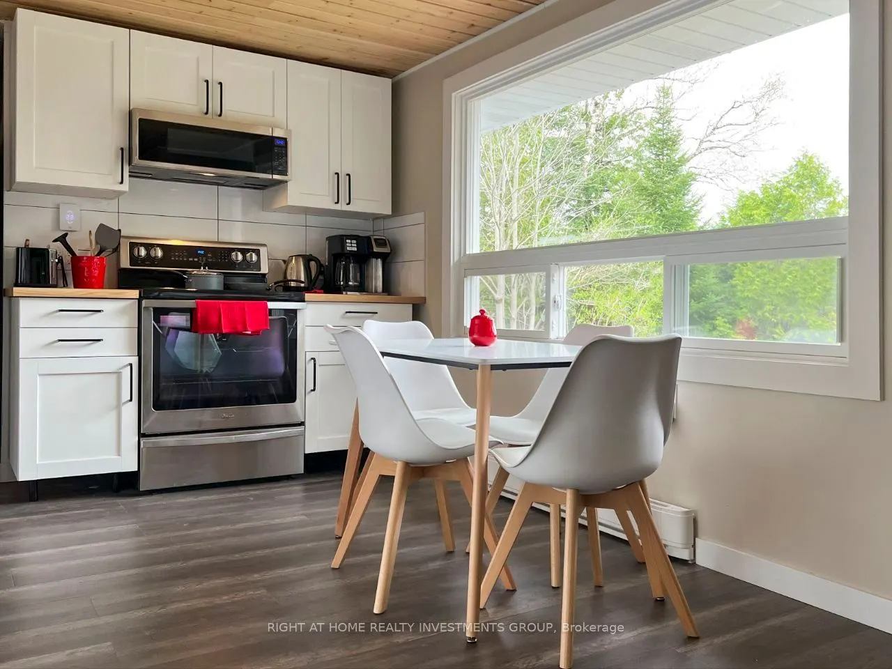 284 KAWARTHA HIDEAWAY Road
