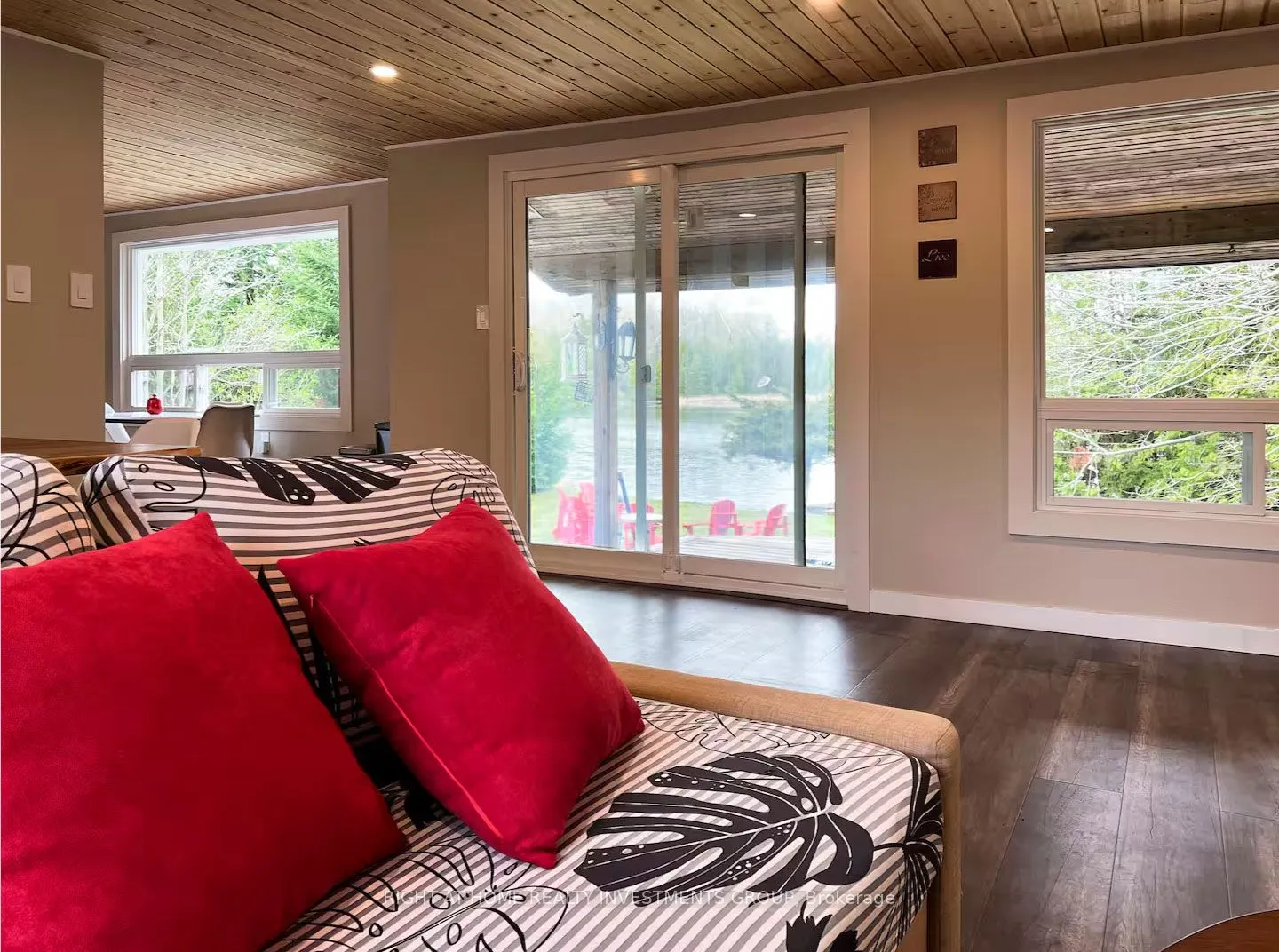 284 KAWARTHA HIDEAWAY Road