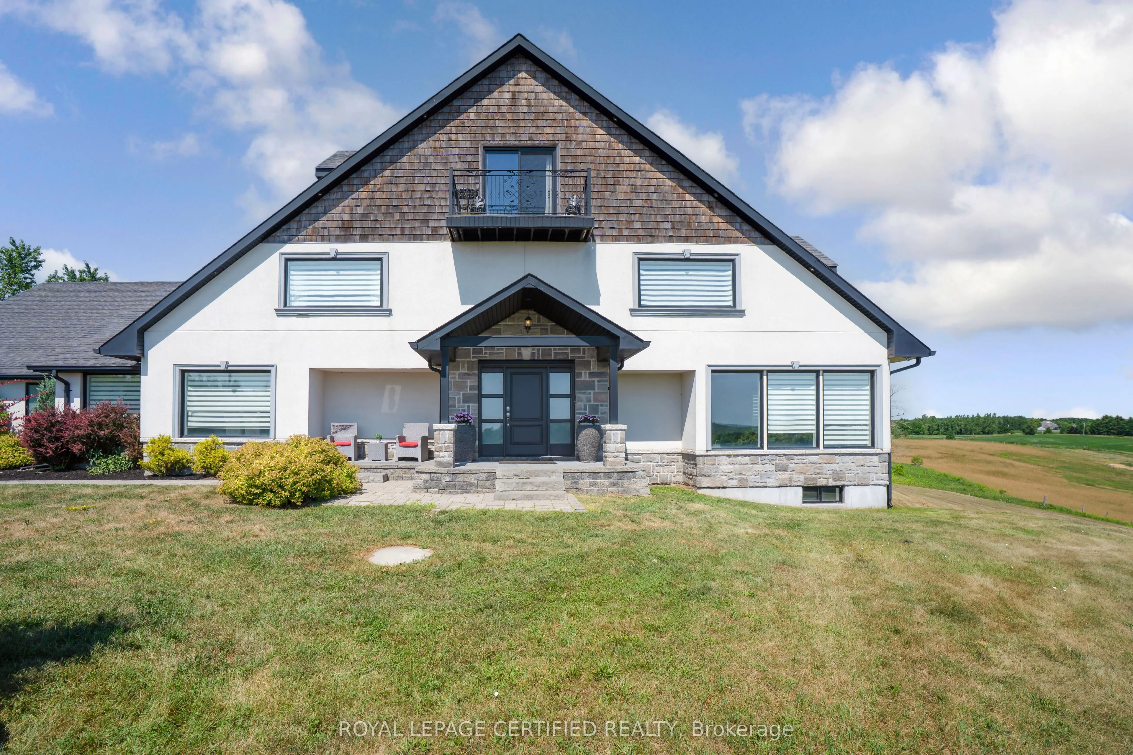 9170 Sideroad 27