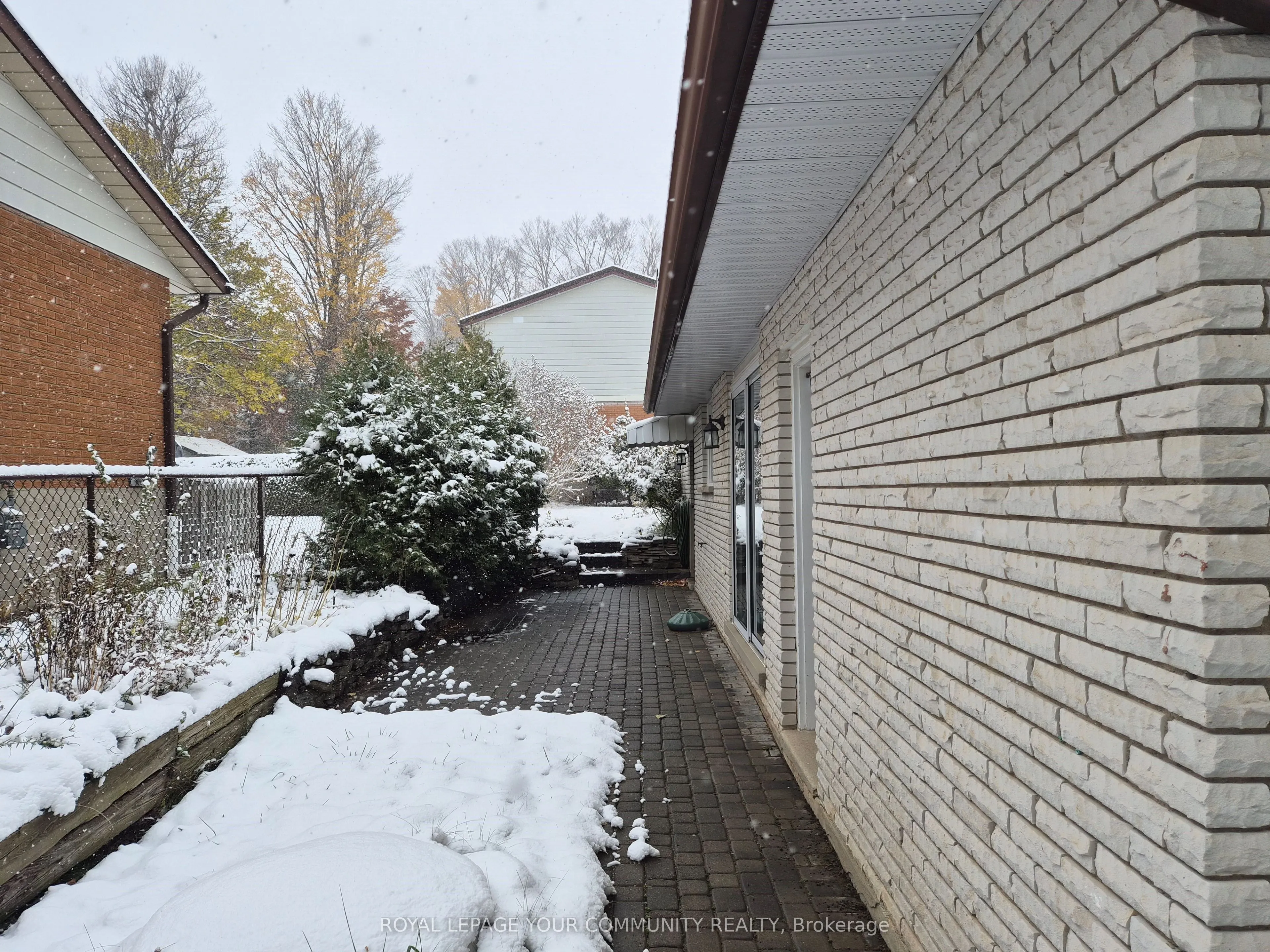 557 Glen Manor Boulevard