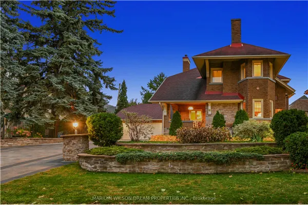 24 Clemow Avenue