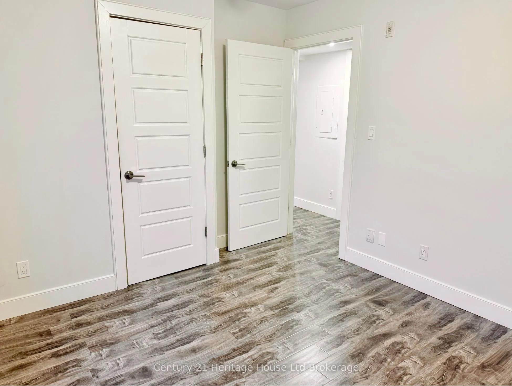 34 Brock Street #201