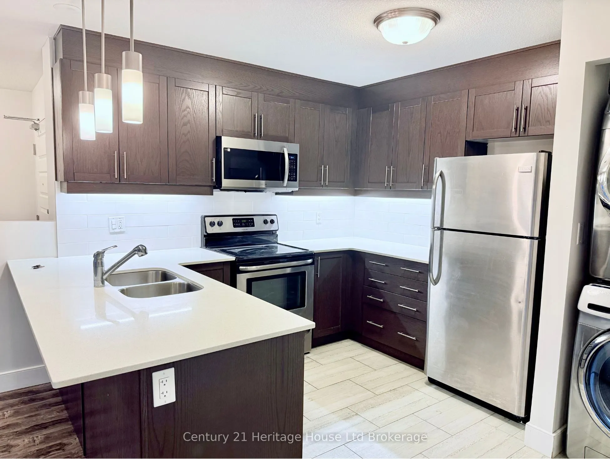 34 Brock Street #201