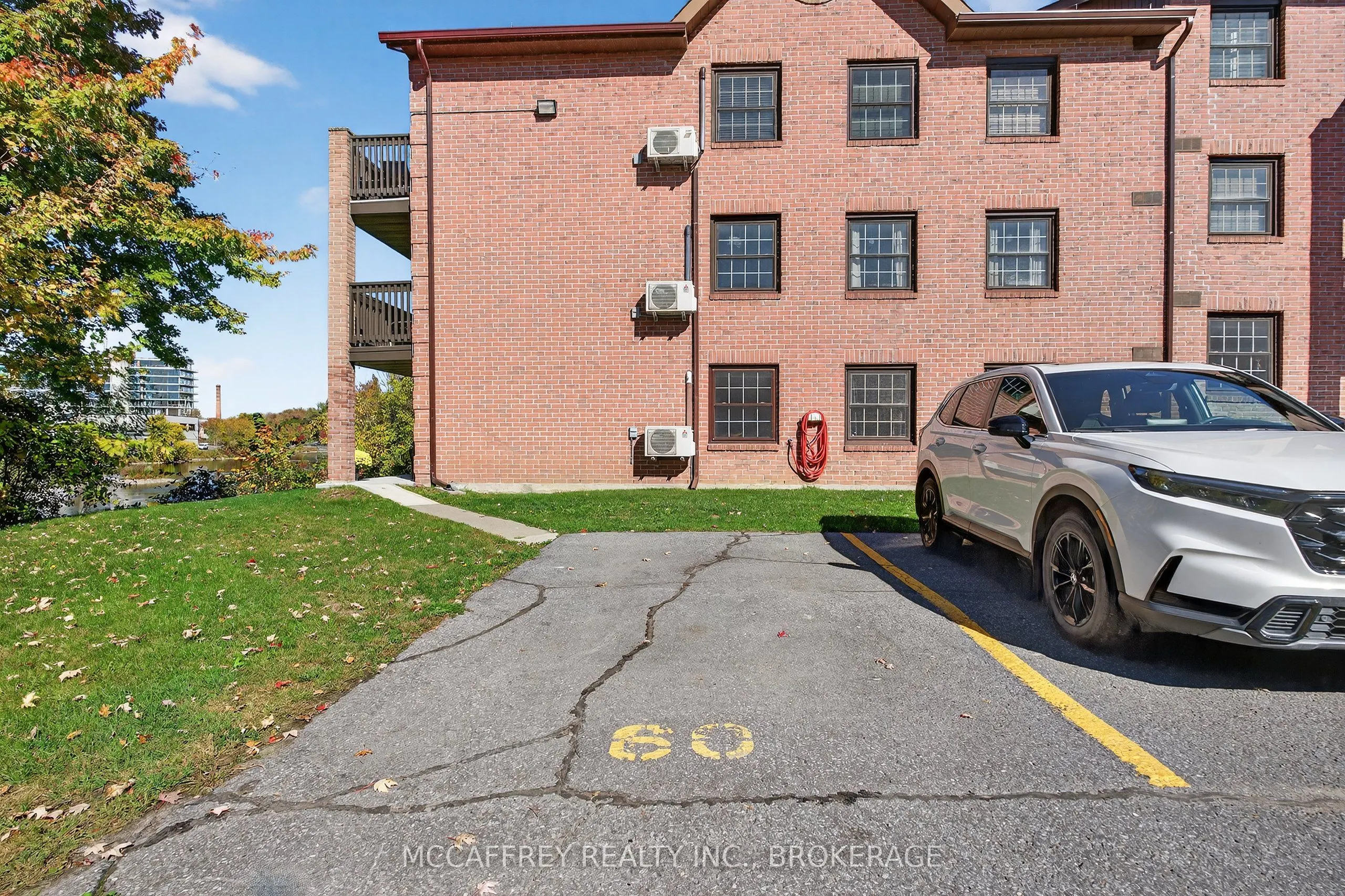 11 Centre Street S #103