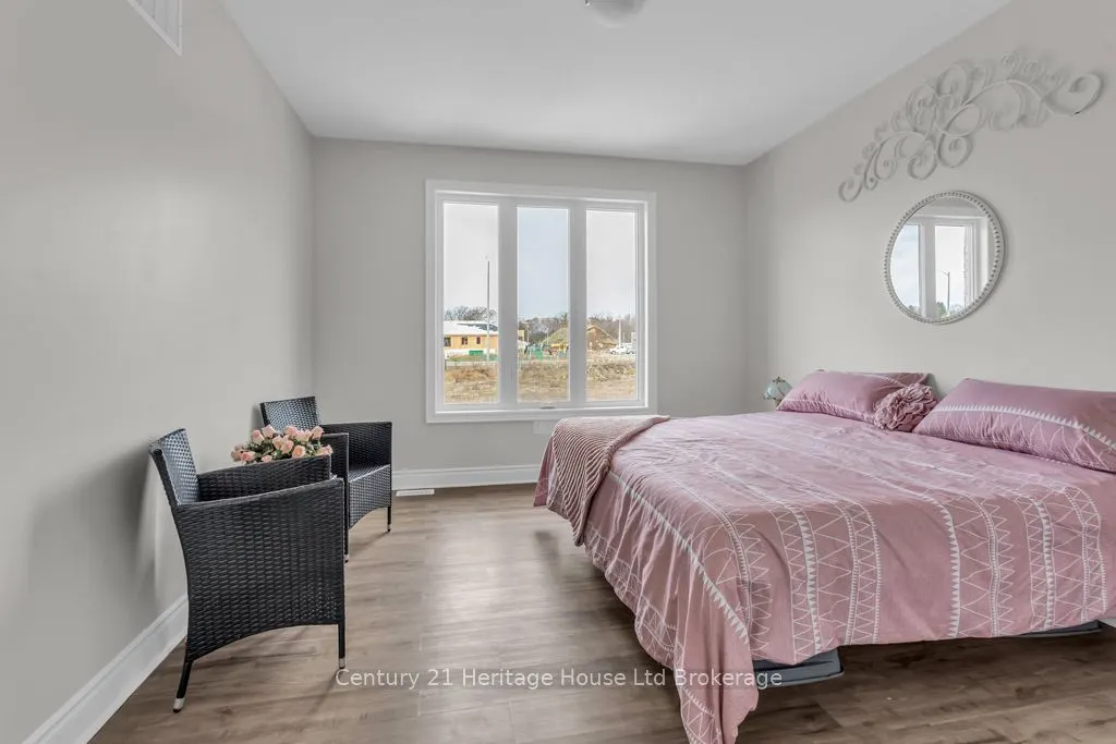 30 Seaton Crescent