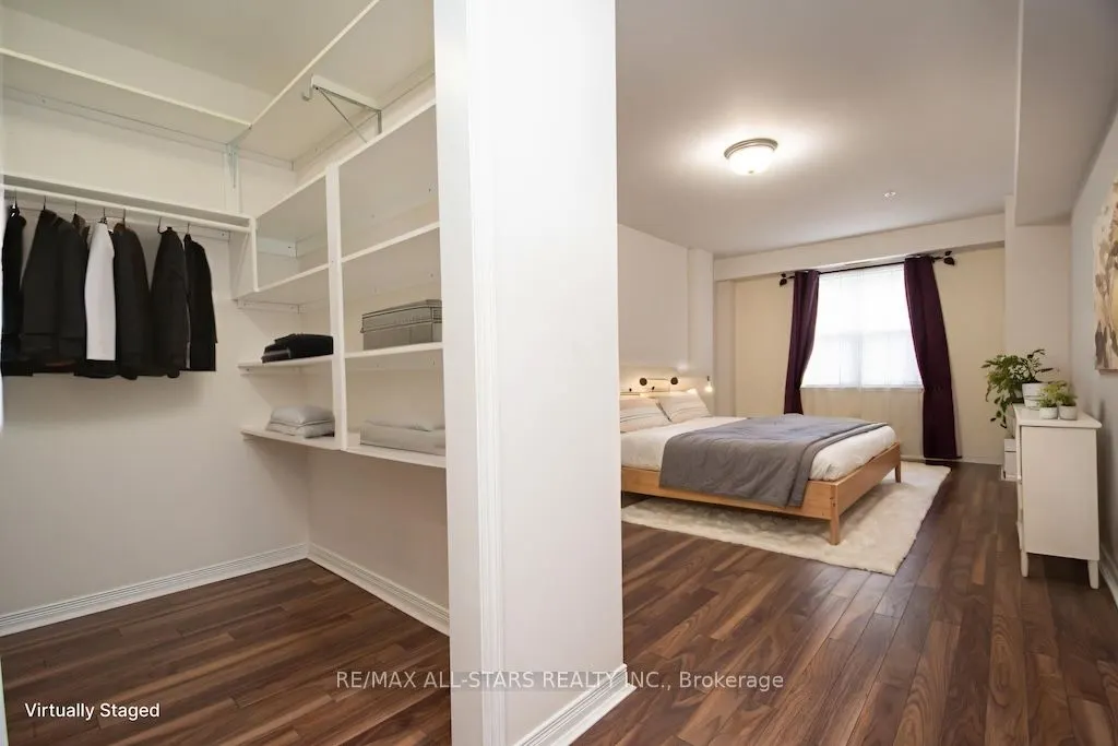8 Huron Street #106