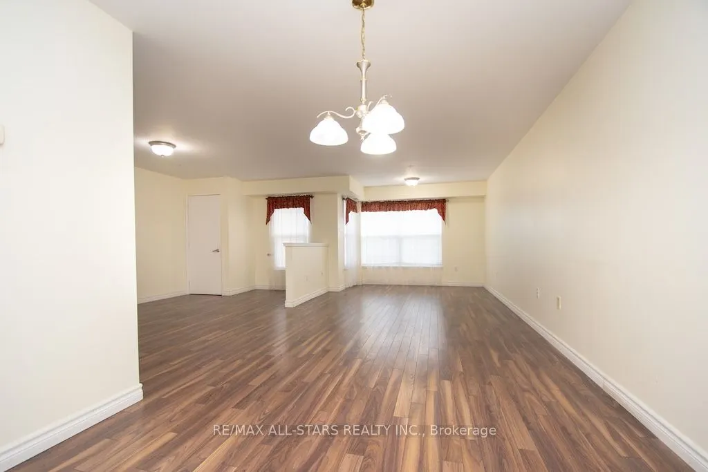 8 Huron Street #106