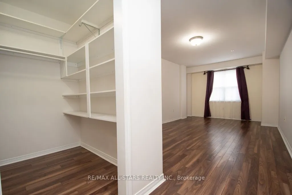 8 Huron Street #106