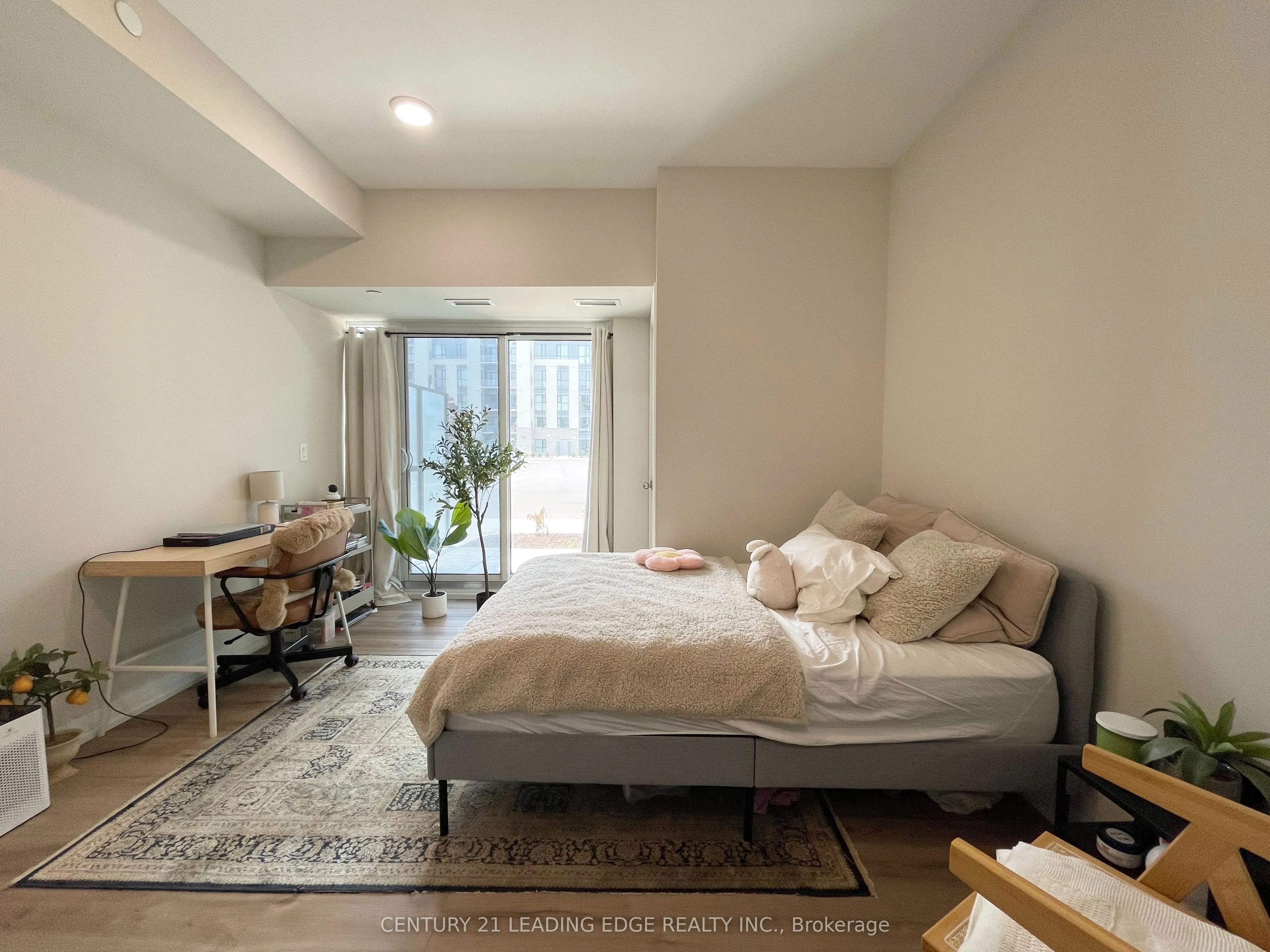50 Herrick Avenue ##115