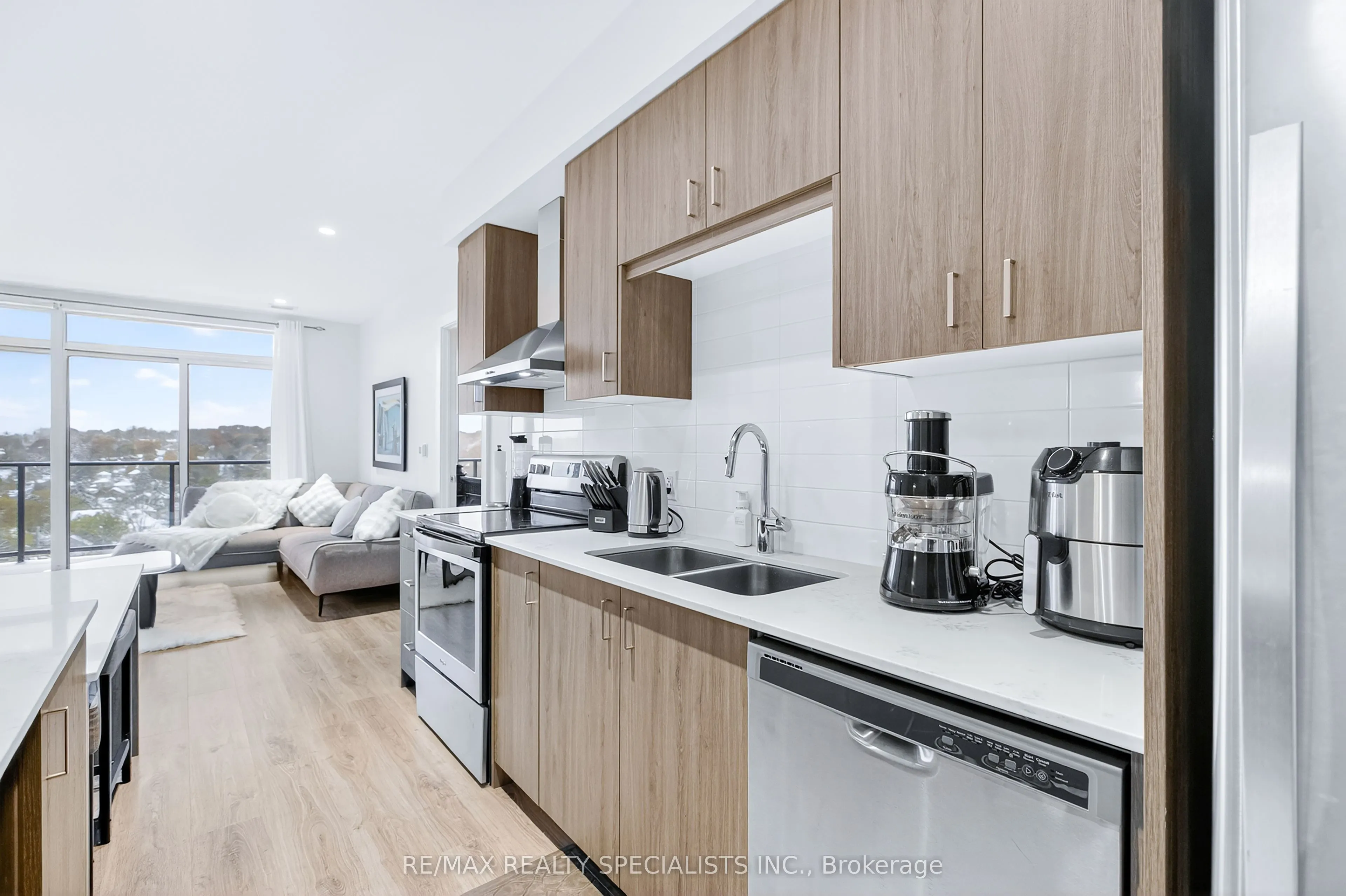 15 Glebe Street #1310