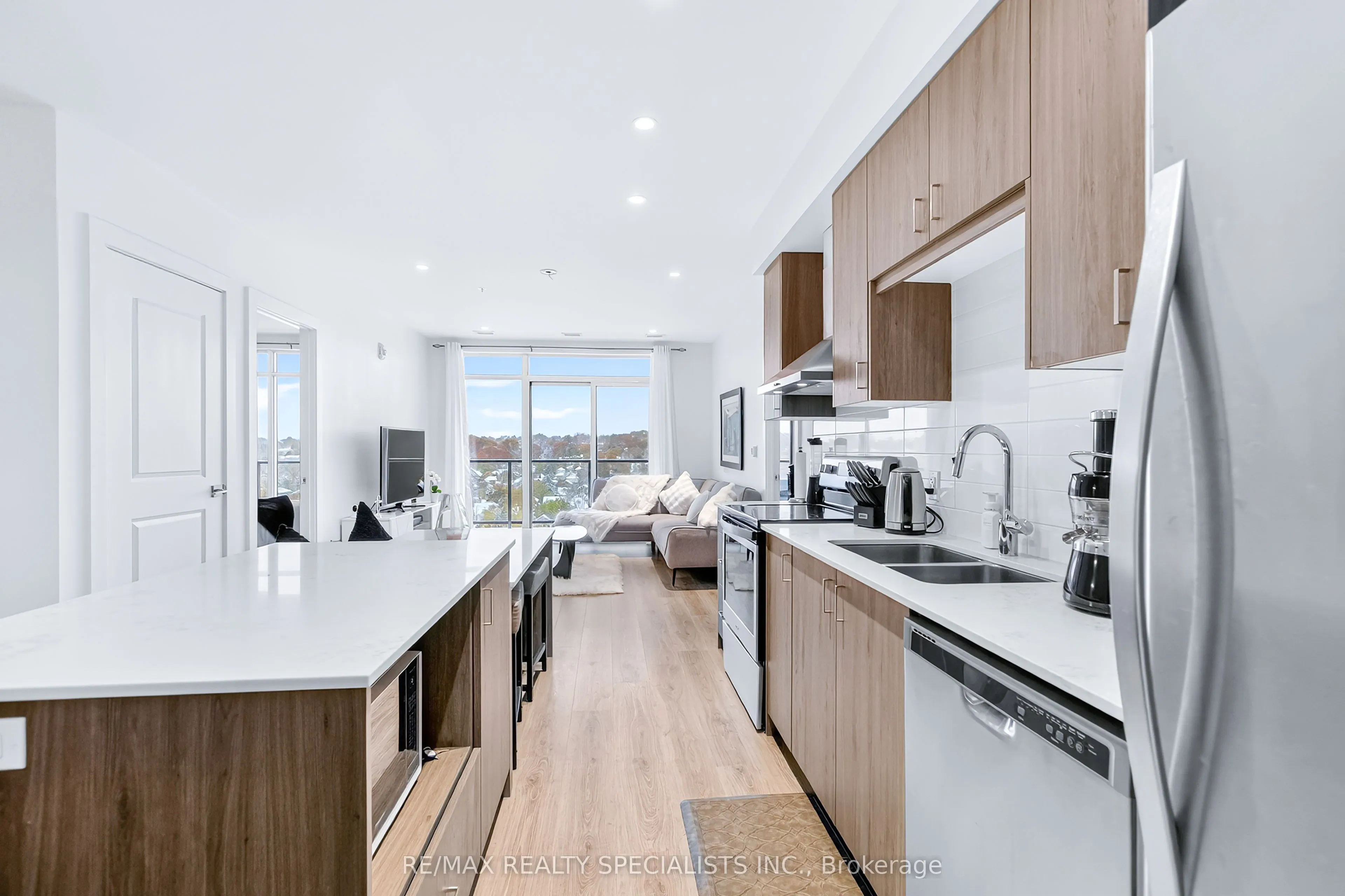 15 Glebe Street #1310