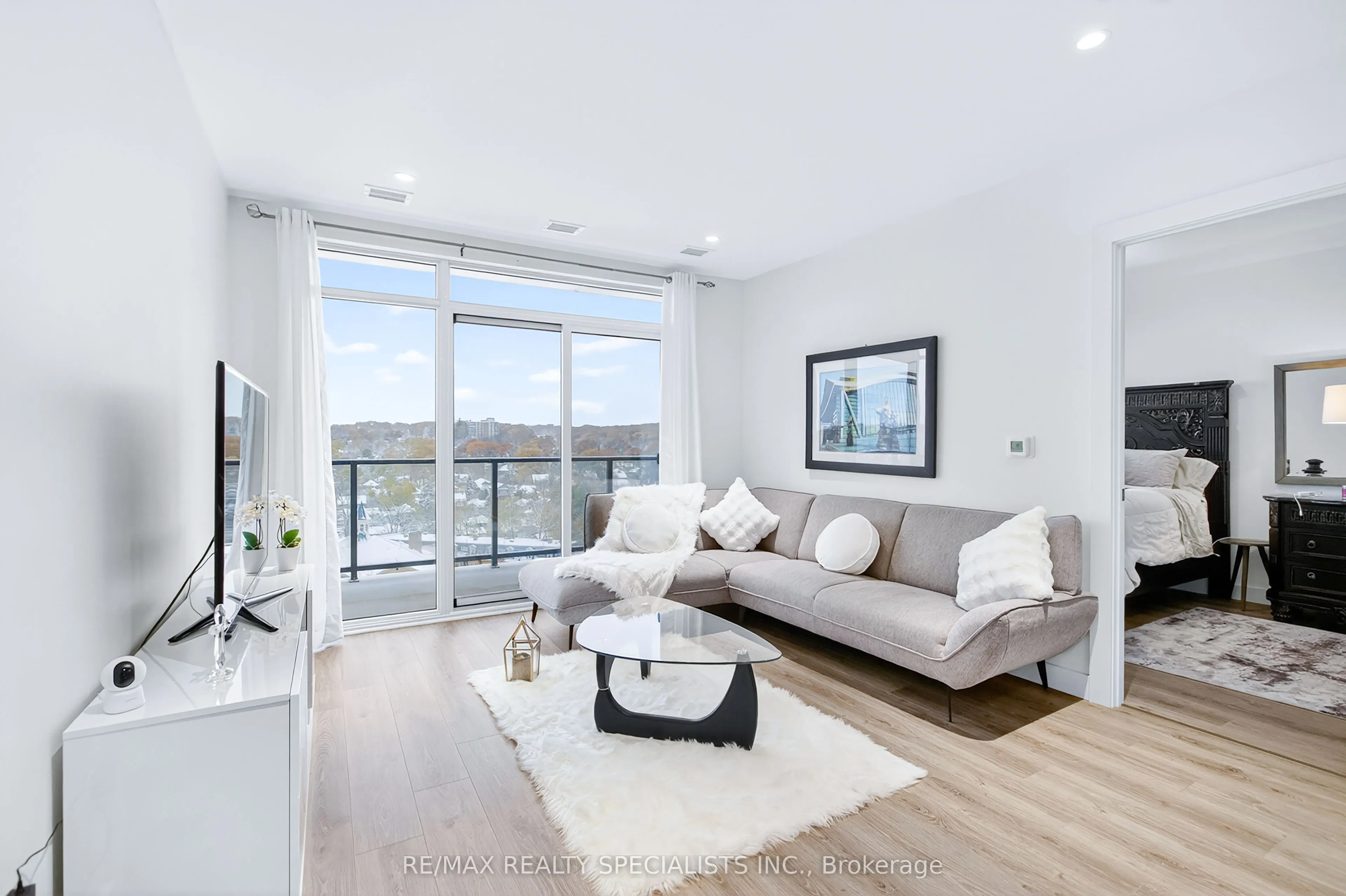 15 Glebe Street #1310