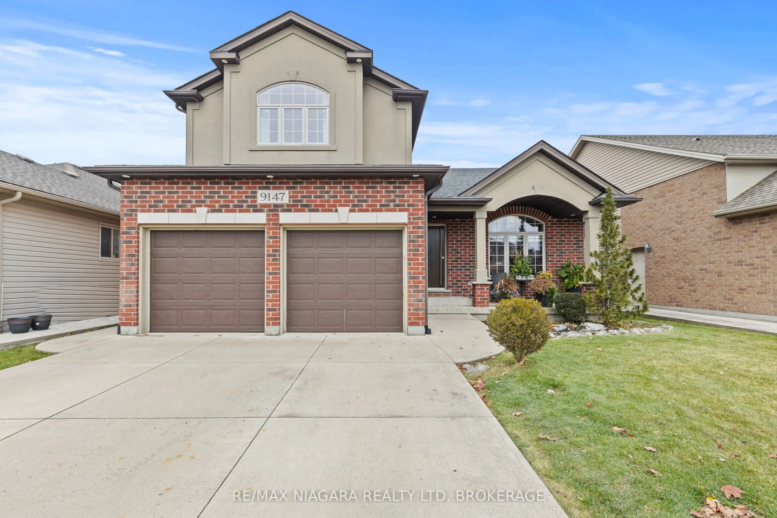 9147 HENDERSHOT Boulevard