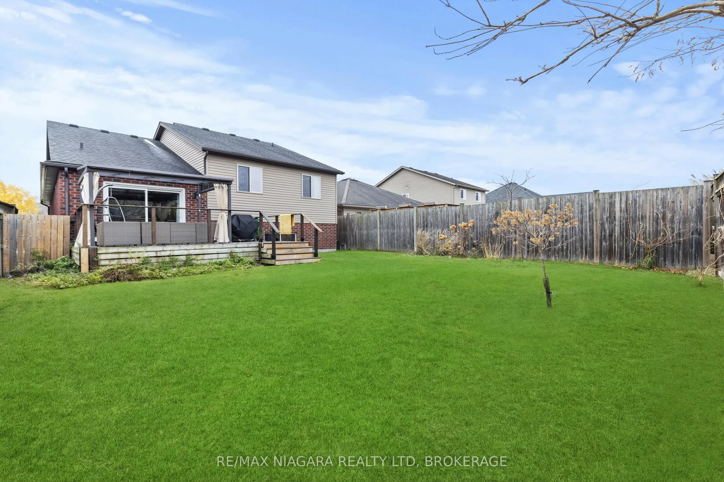 9147 HENDERSHOT Boulevard