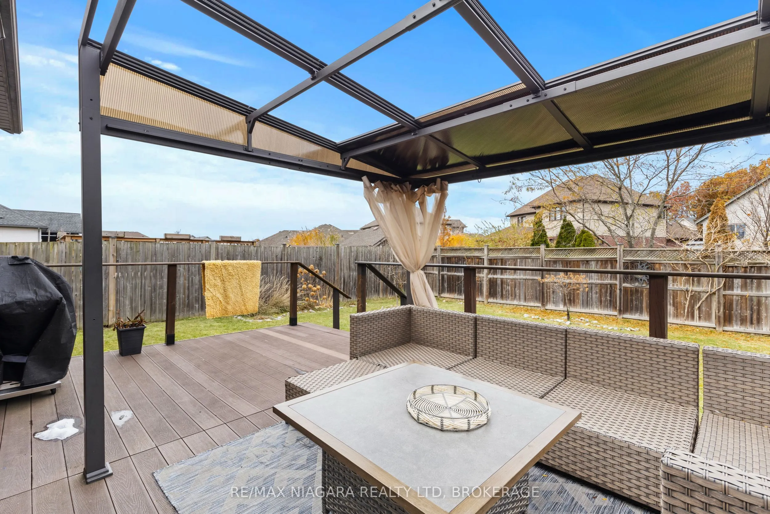 9147 HENDERSHOT Boulevard