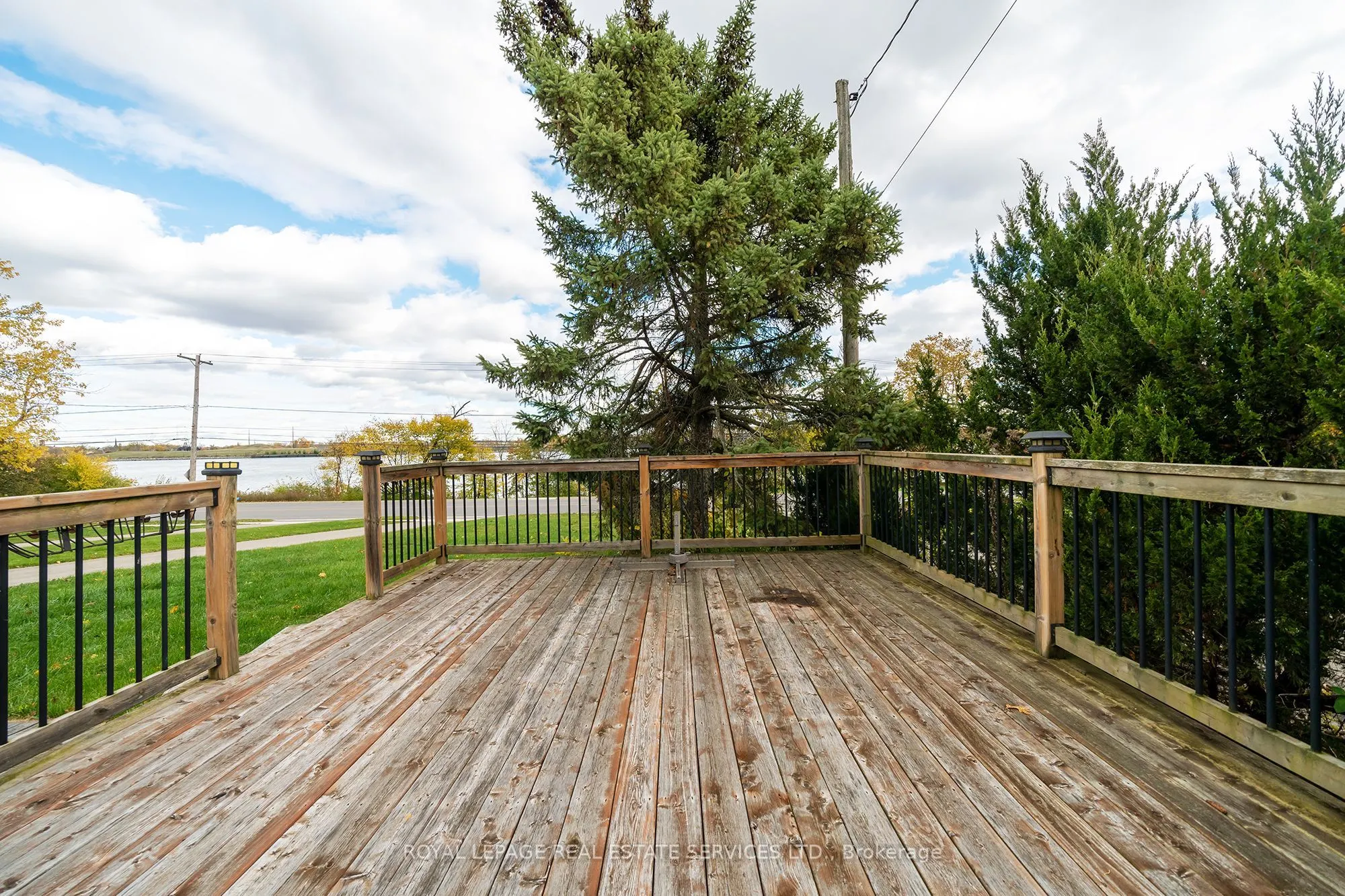 415 Niagara Boulevard