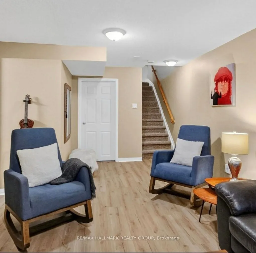 135 Gatespark Private