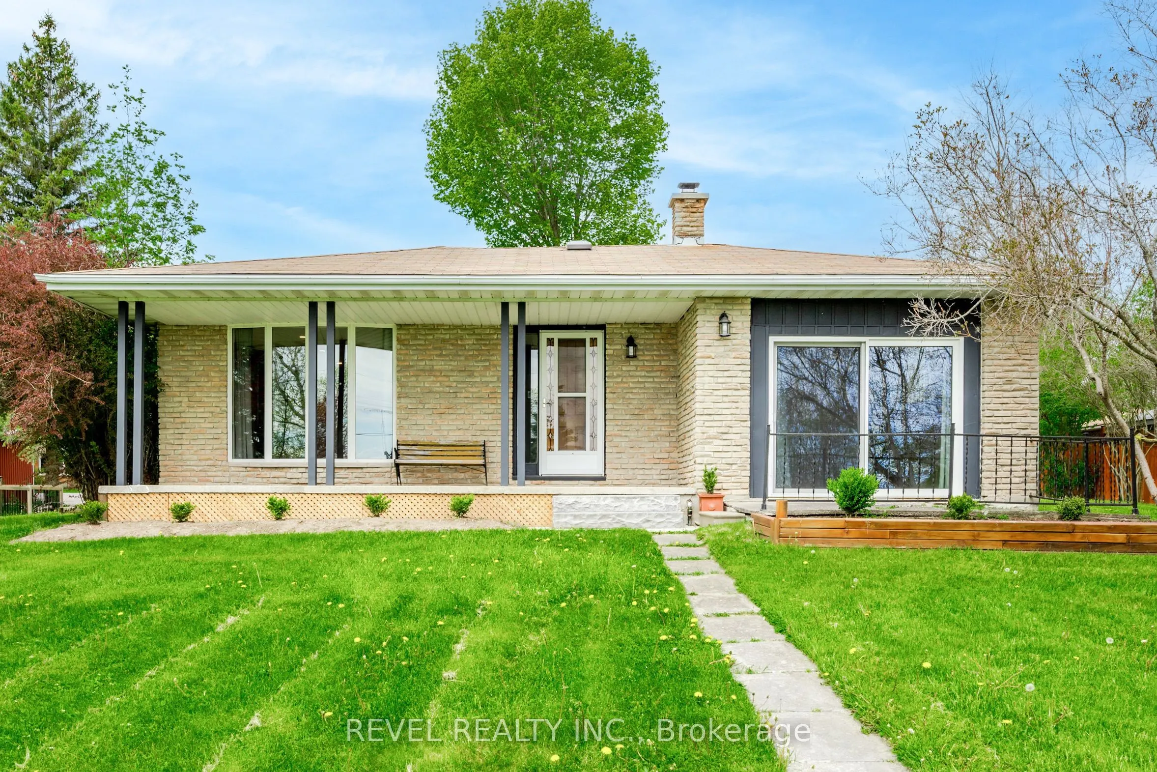 169 Victoria Drive
