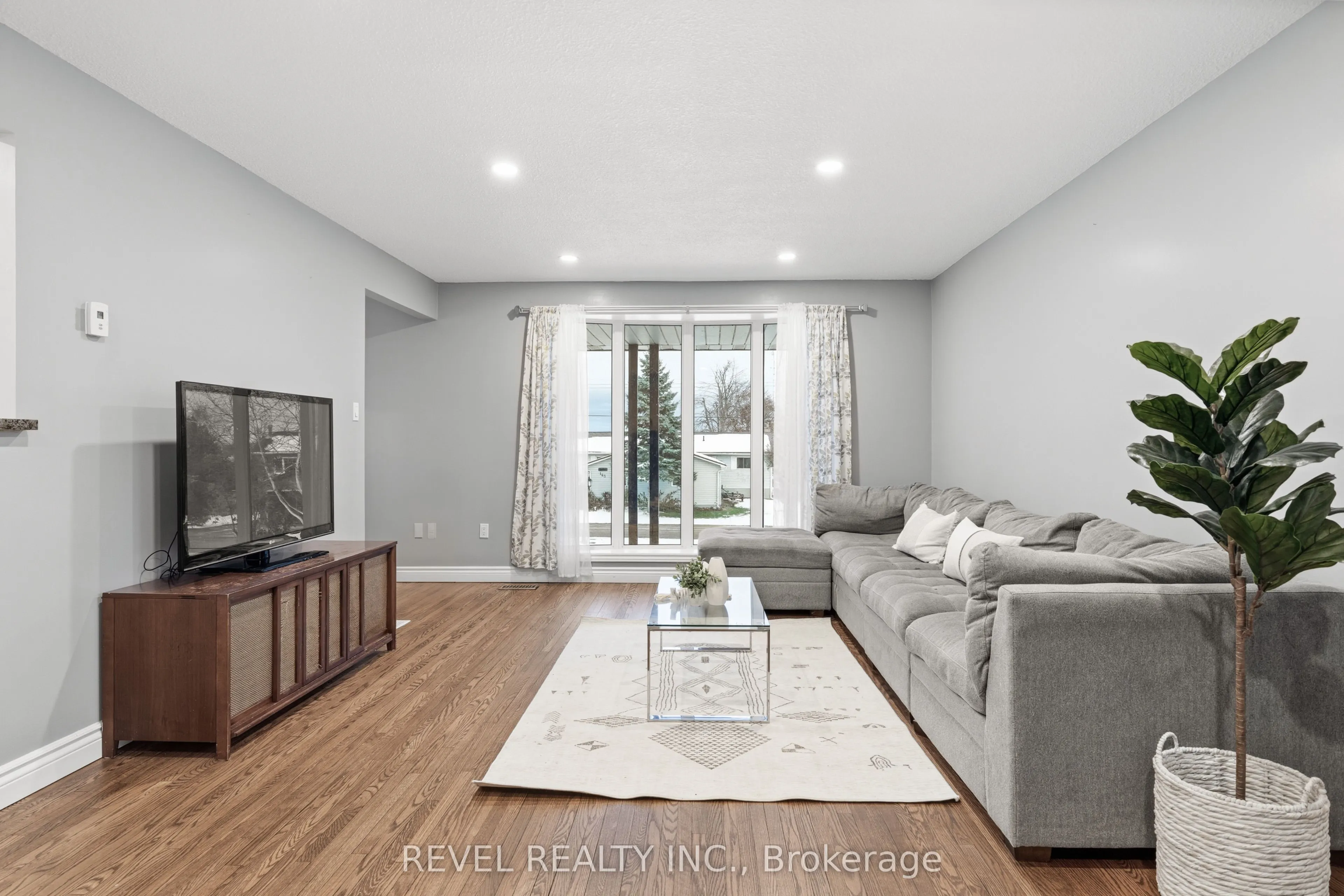 169 Victoria Drive