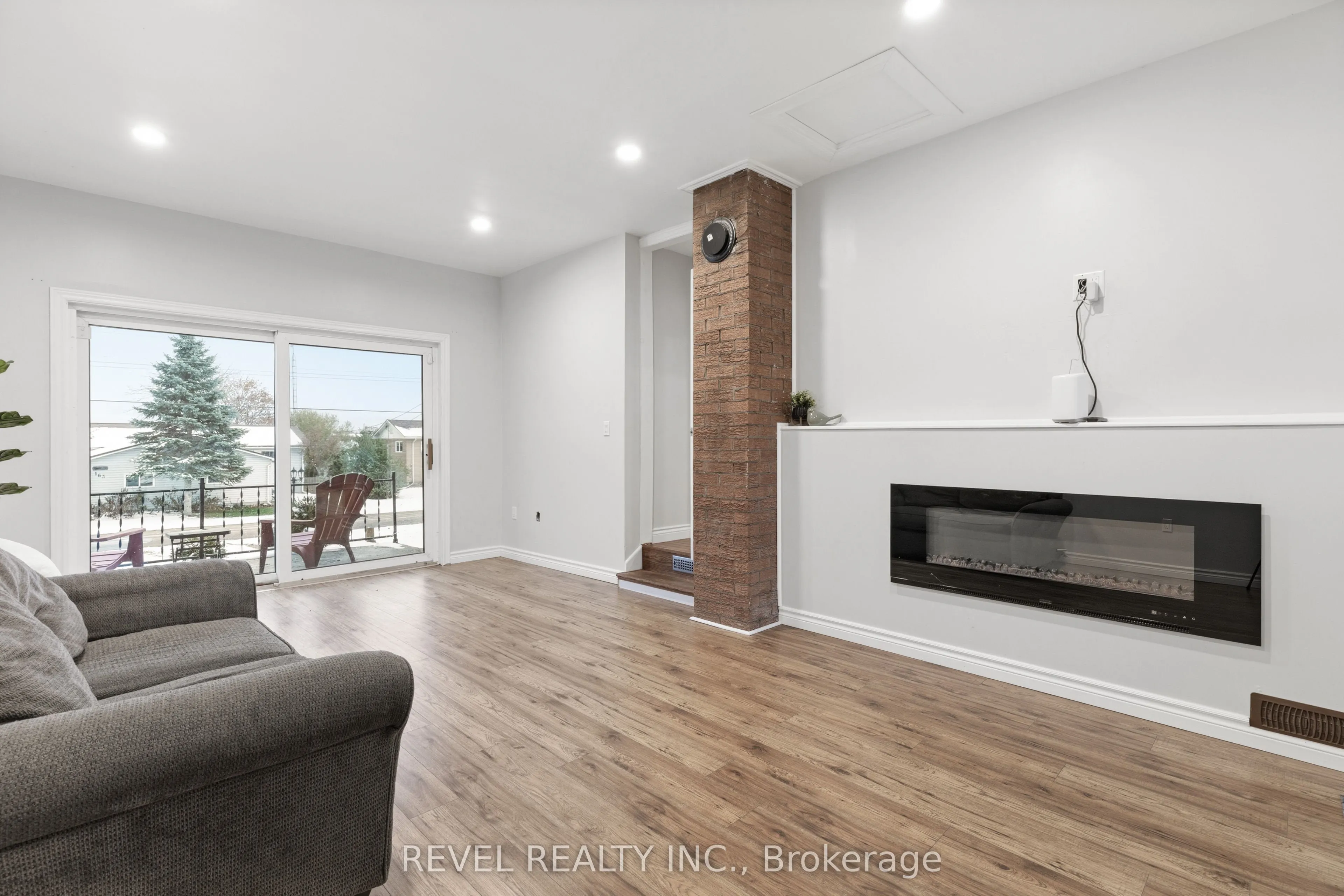 169 Victoria Drive