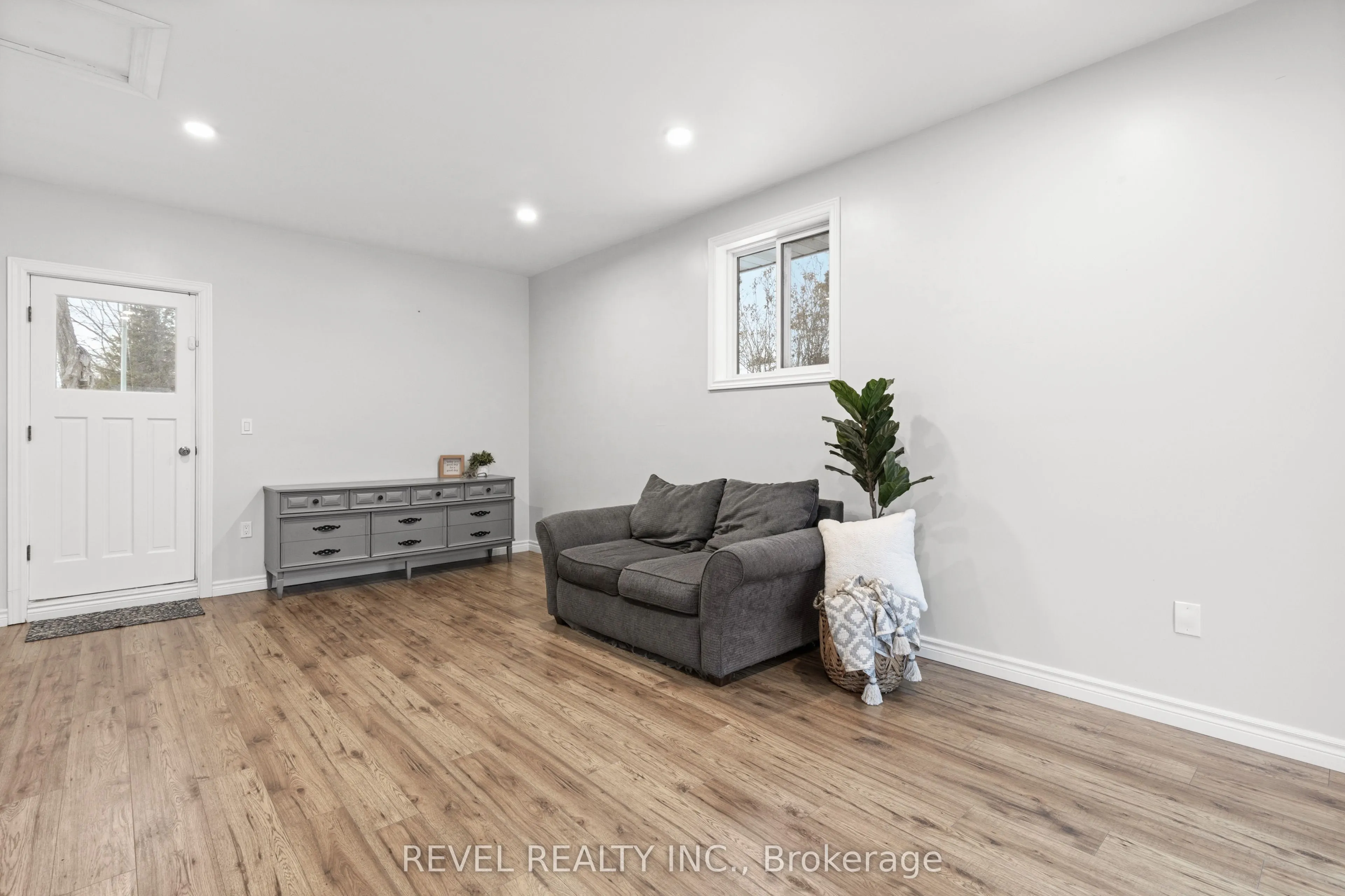 169 Victoria Drive