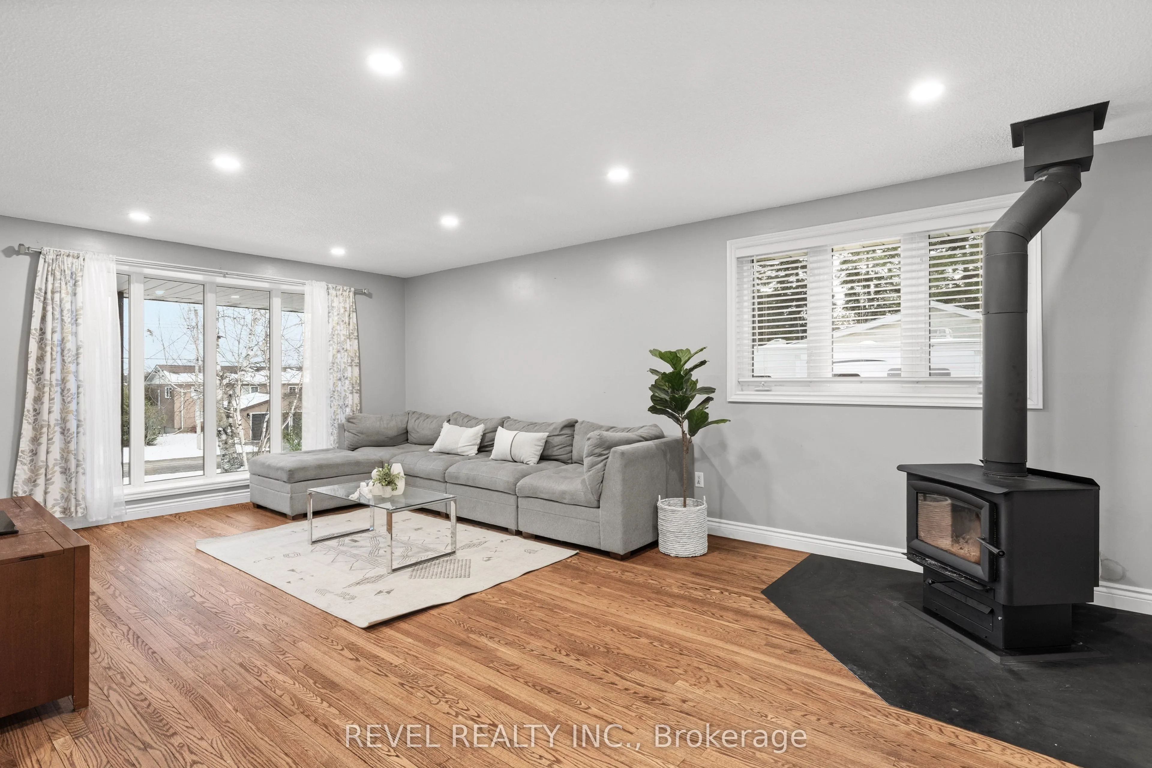 169 Victoria Drive