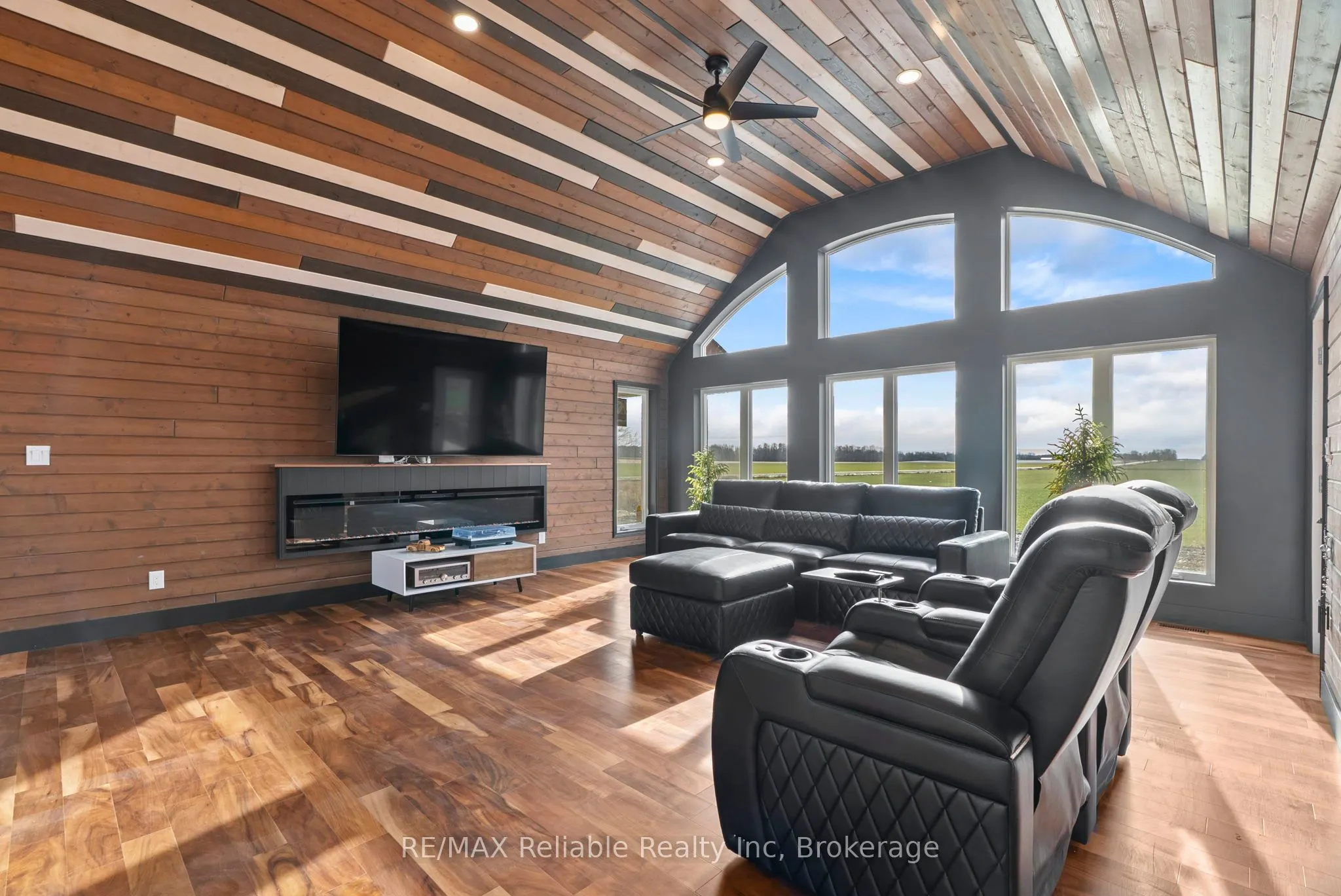 43841 Cranbrook Road