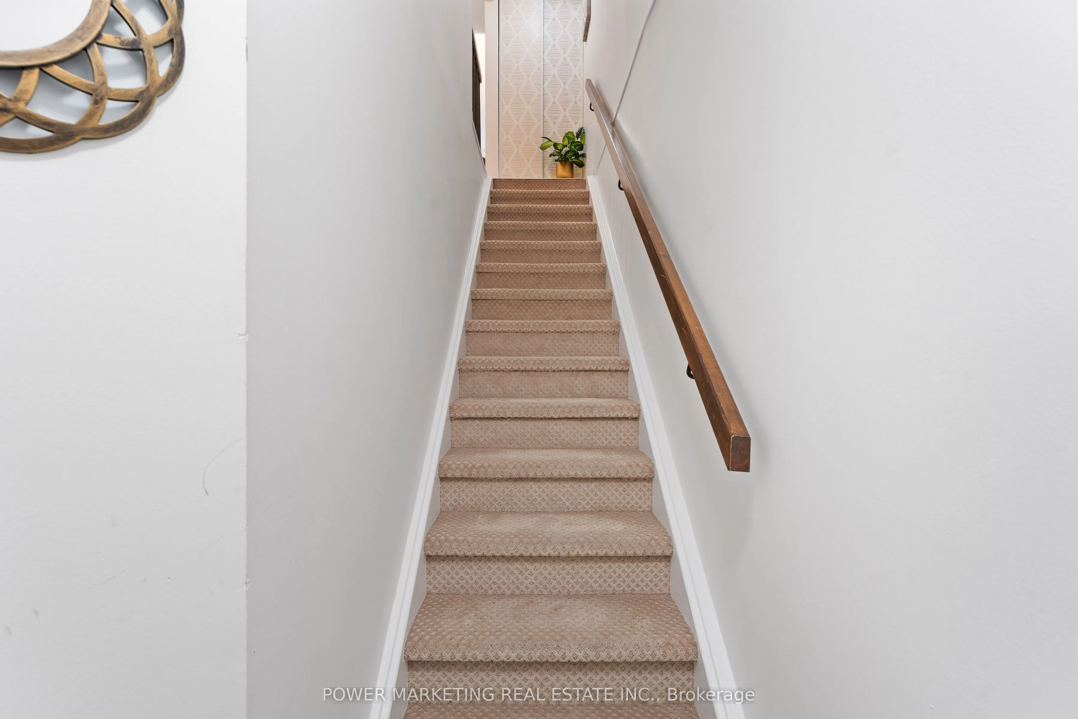 6702 Jeanne D'arc Boulevard N #B